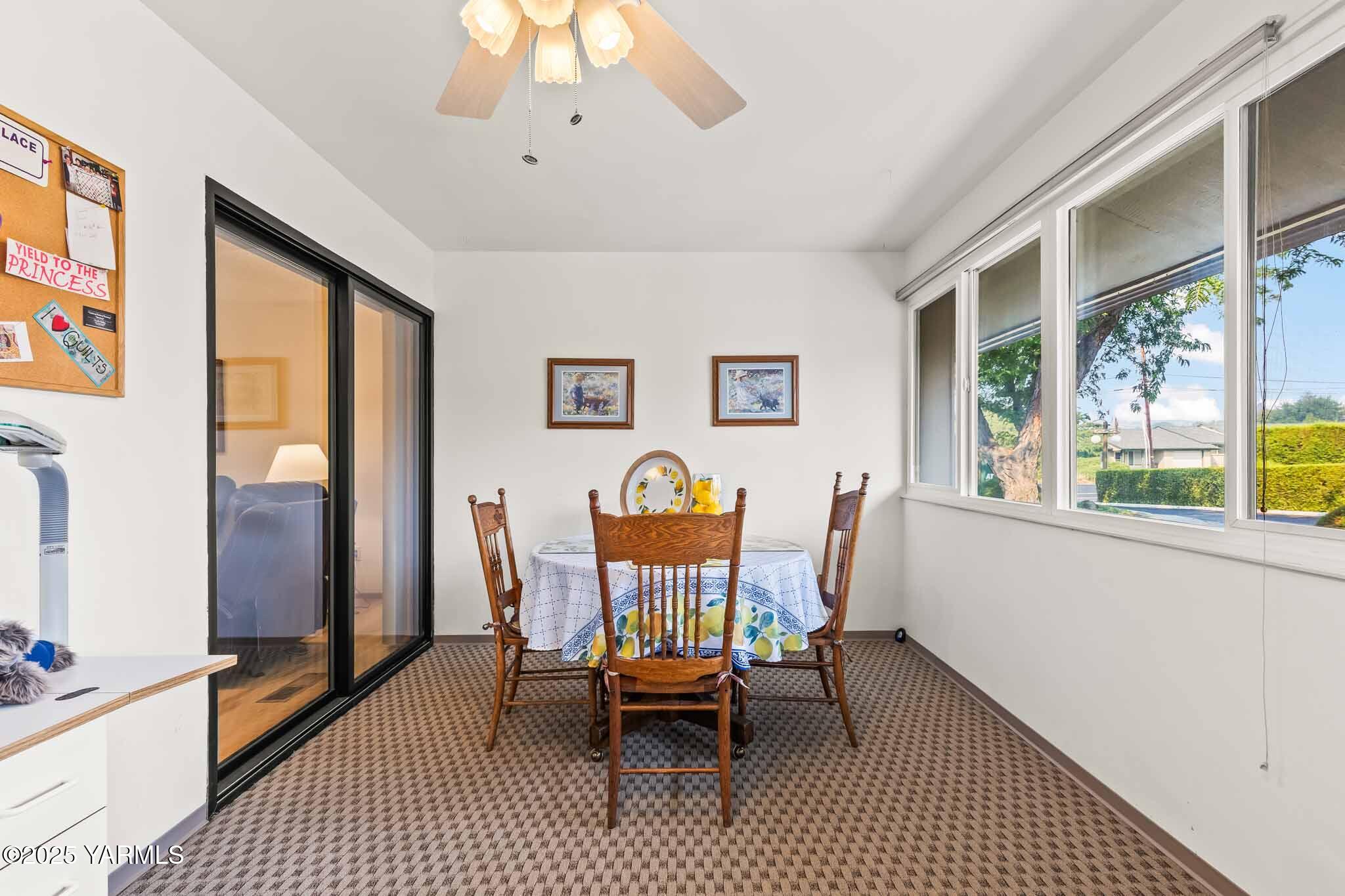 Yakima, Washington 98908, United States, 3 Bedrooms Bedrooms, ,2 BathroomsBathrooms,Residential,Active,204511