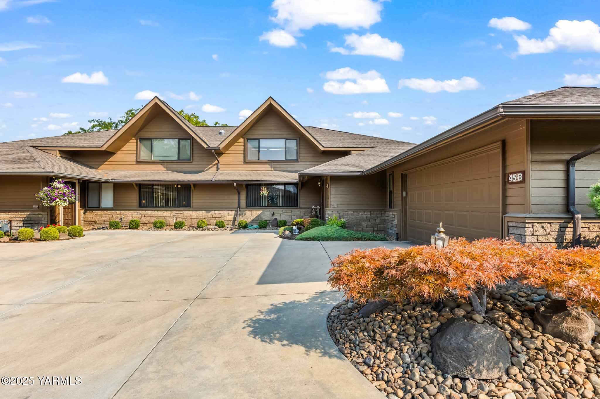 Yakima, Washington 98908, United States, 3 Bedrooms Bedrooms, ,2 BathroomsBathrooms,Residential,Active,204511