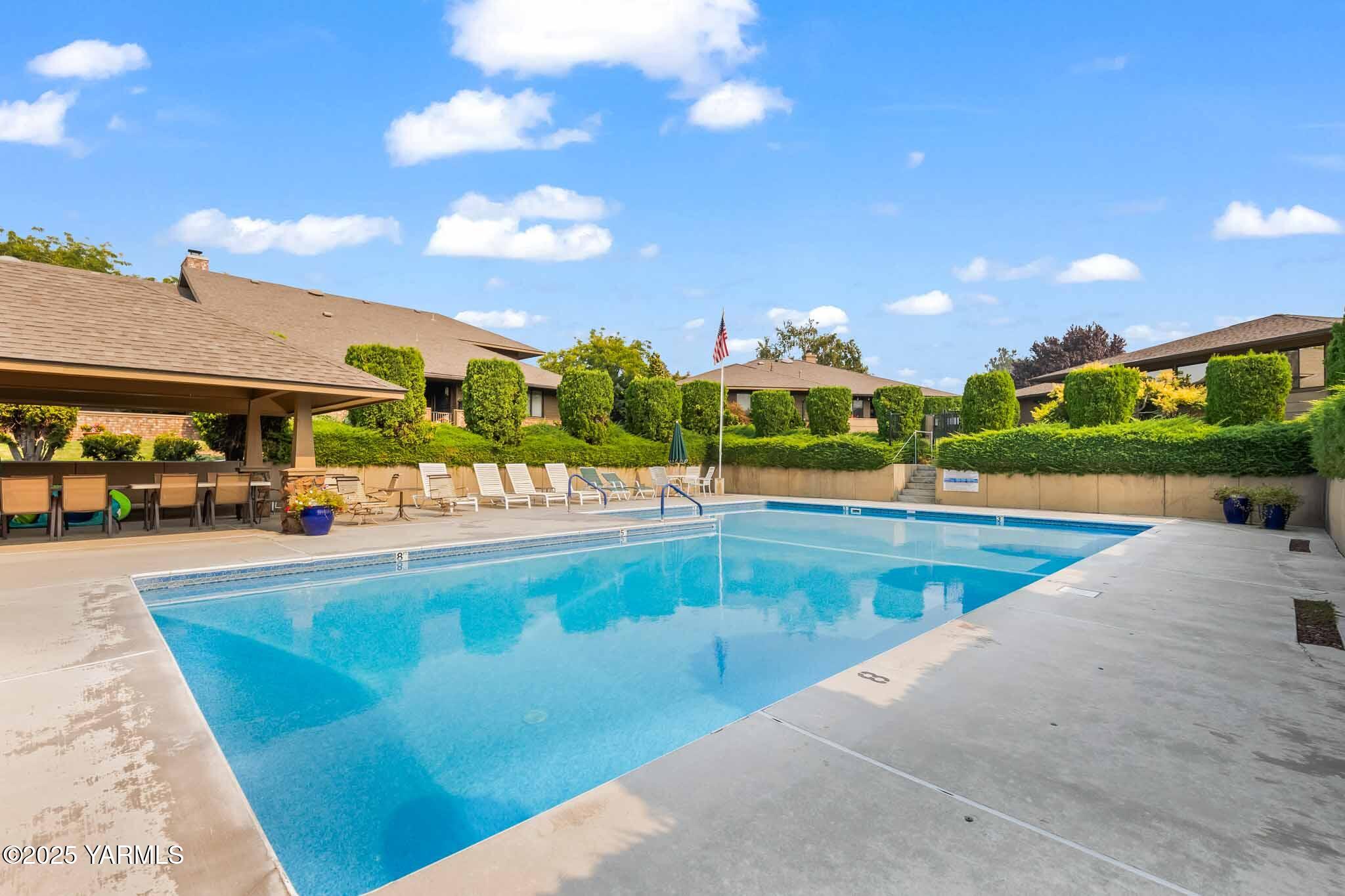 Yakima, Washington 98908, United States, 3 Bedrooms Bedrooms, ,2 BathroomsBathrooms,Residential,Active,204511