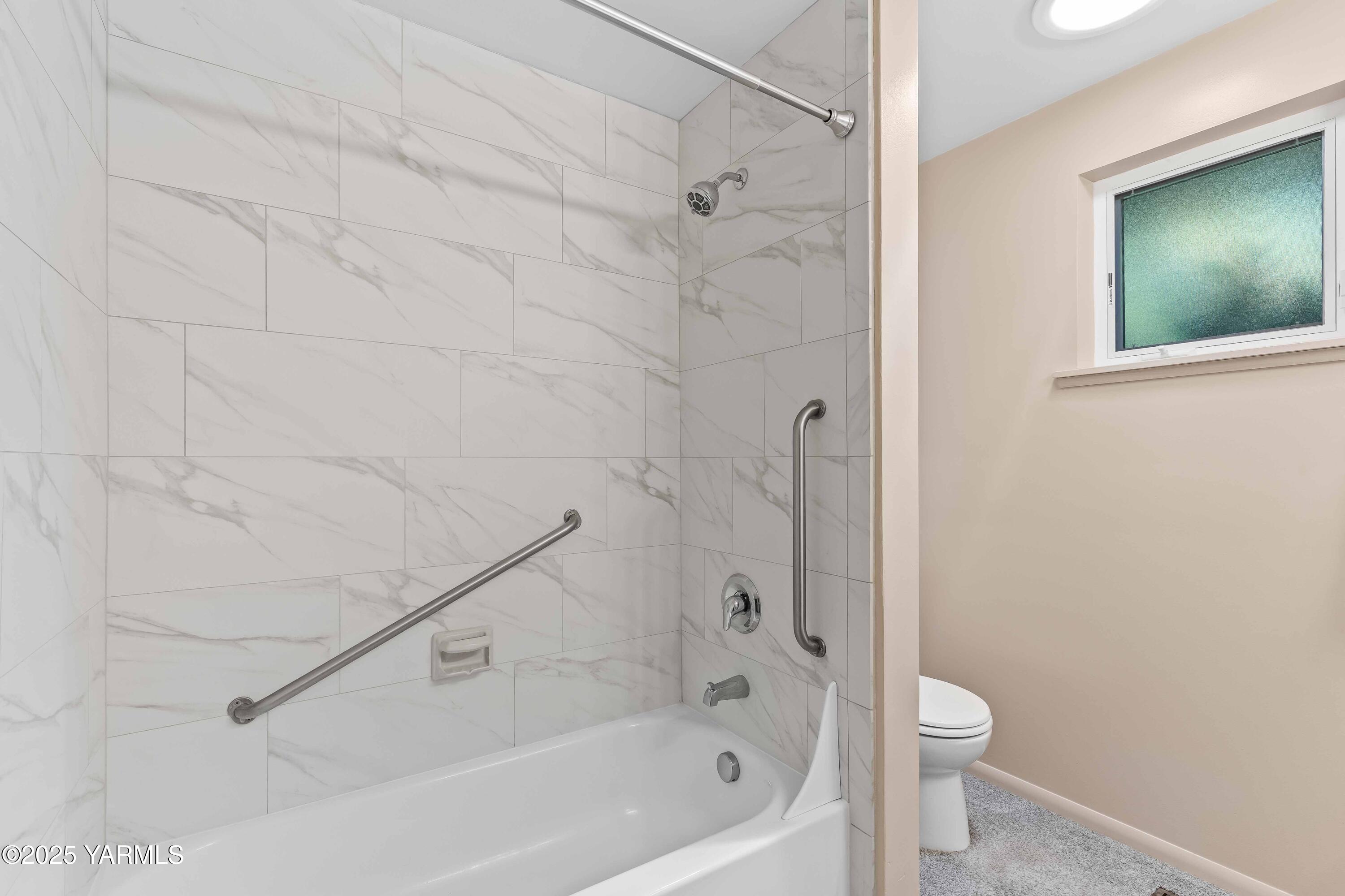 Yakima, Washington 98908, United States, 3 Bedrooms Bedrooms, ,2 BathroomsBathrooms,Residential,Pending,162446