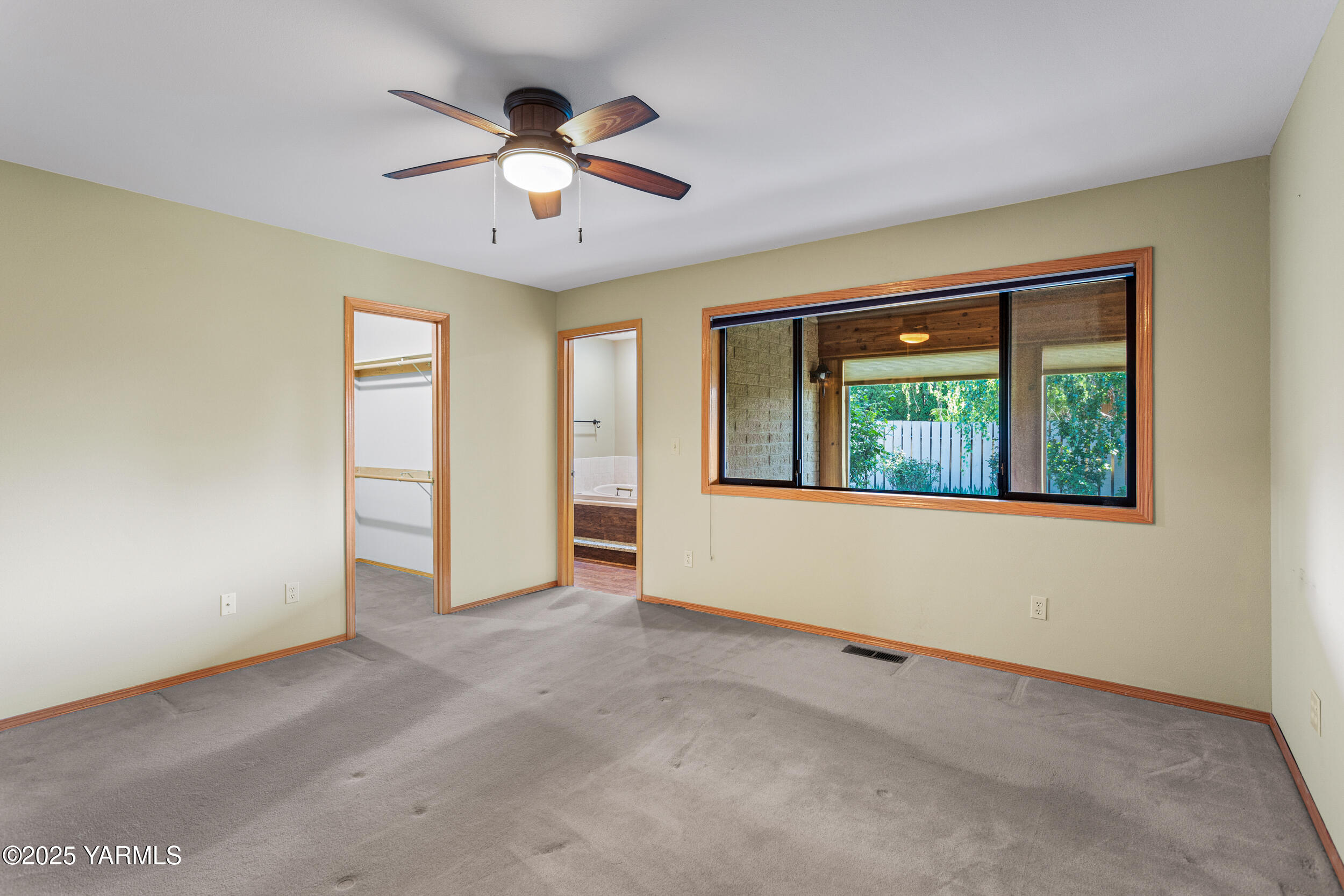 Yakima, Washington 98908, United States, 3 Bedrooms Bedrooms, ,3 BathroomsBathrooms,Residential,Active,122362