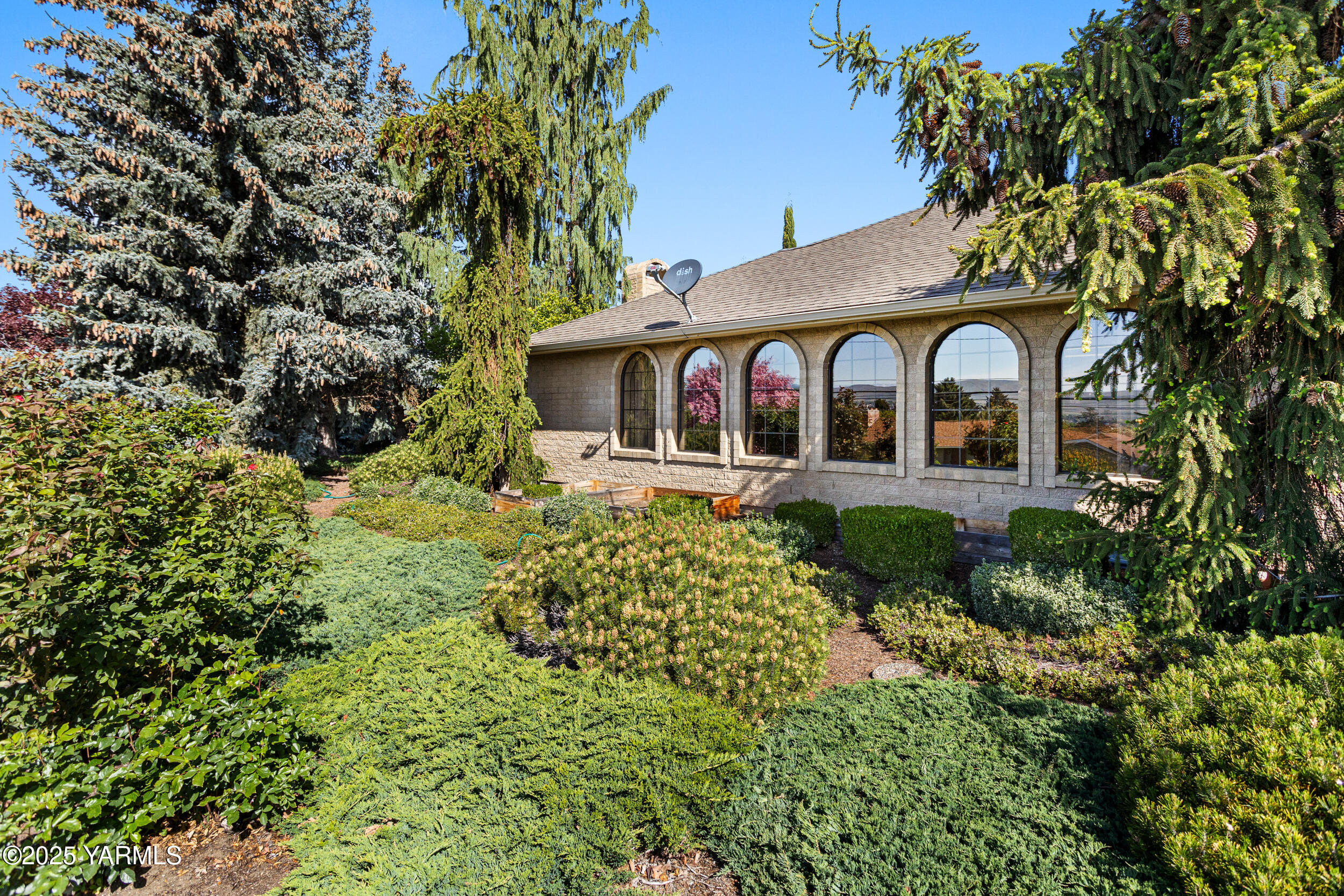 Yakima, Washington 98908, United States, 3 Bedrooms Bedrooms, ,3 BathroomsBathrooms,Residential,Active,122362