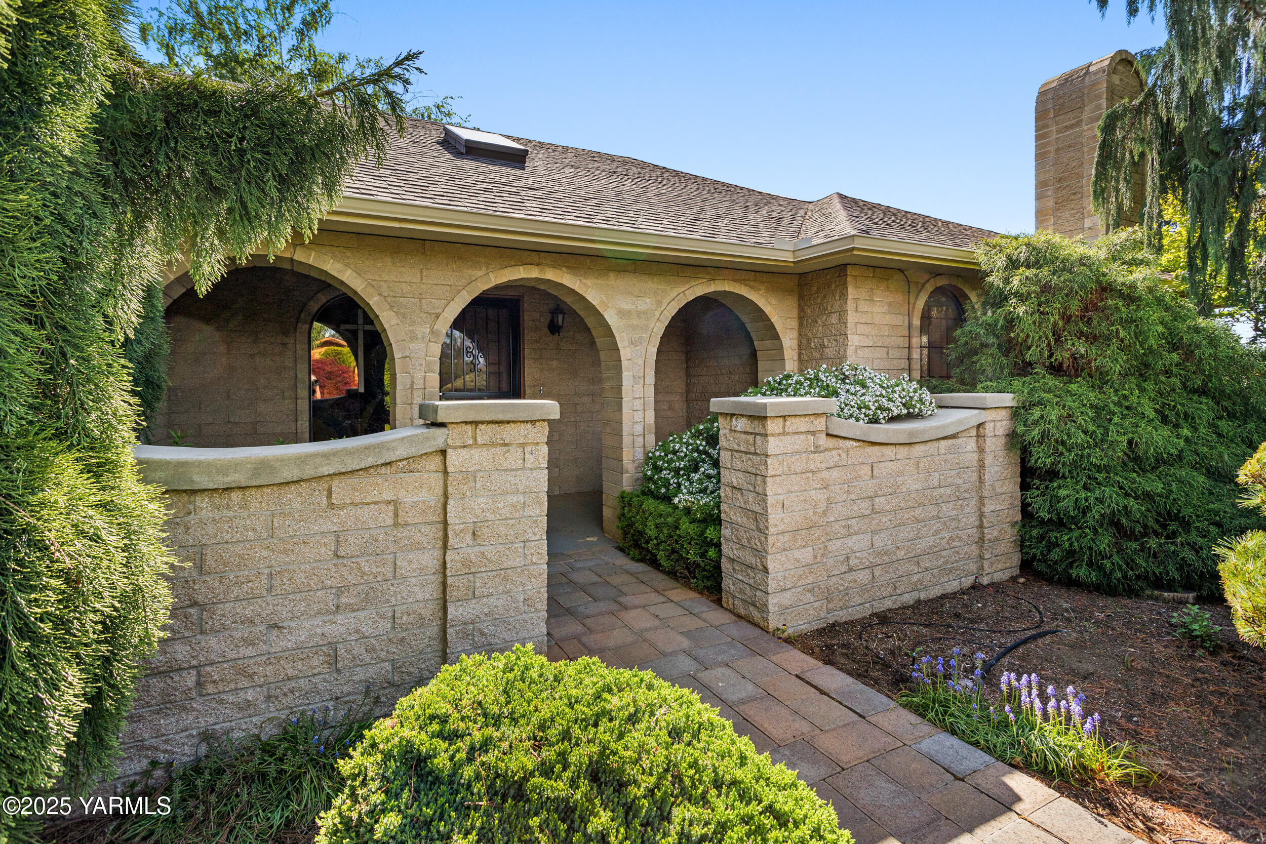 Yakima, Washington 98908, United States, 3 Bedrooms Bedrooms, ,3 BathroomsBathrooms,Residential,Active,122362