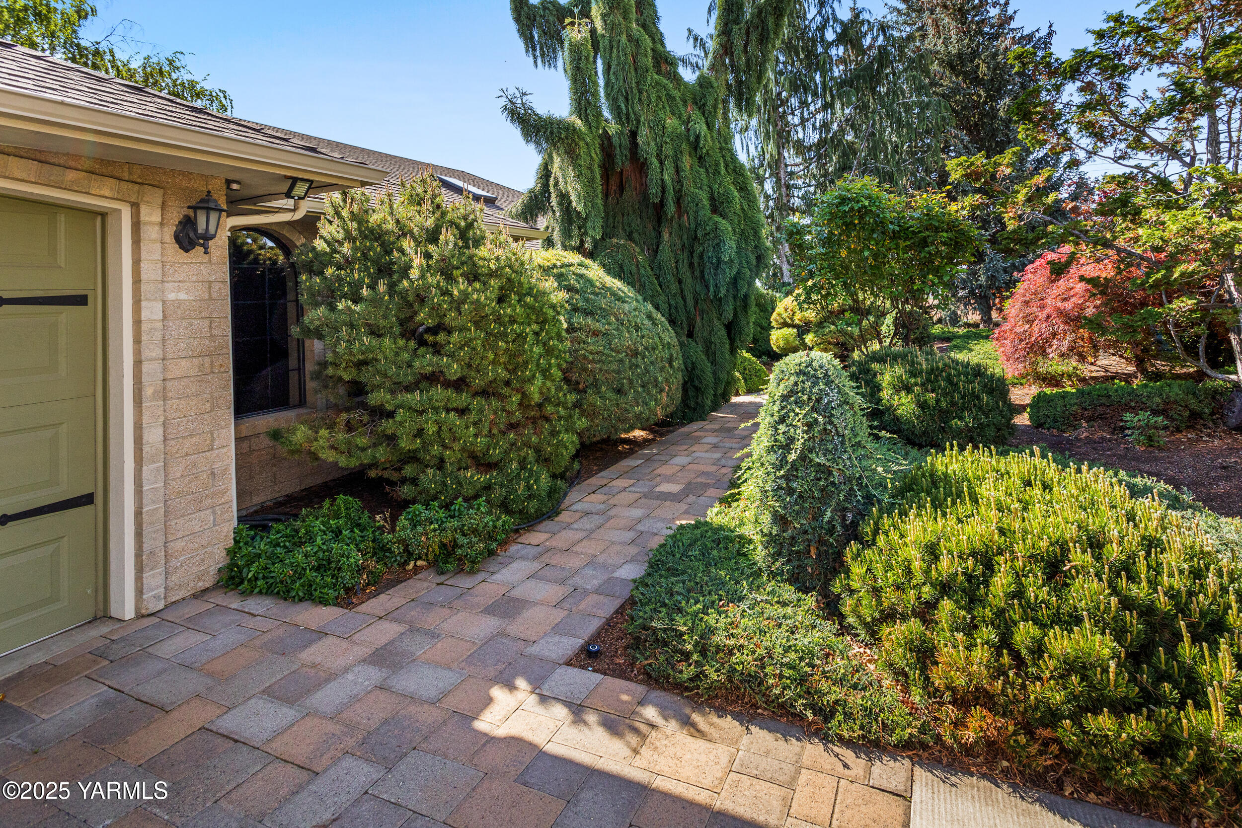 Yakima, Washington 98908, United States, 3 Bedrooms Bedrooms, ,3 BathroomsBathrooms,Residential,Active,122362