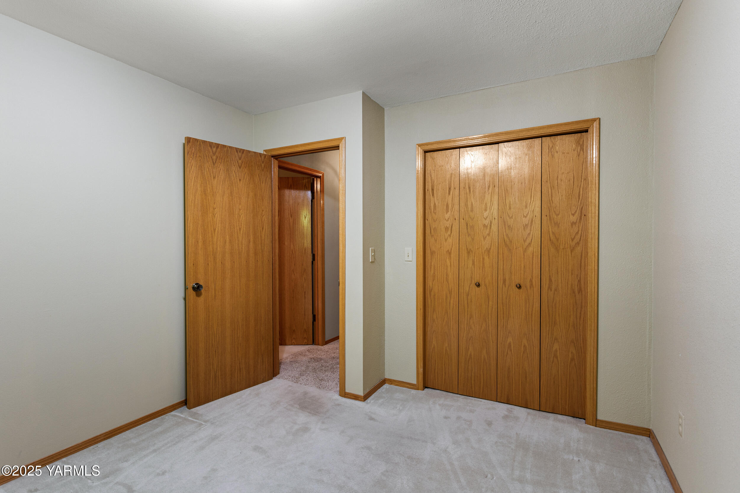 Yakima, Washington 98908, United States, 3 Bedrooms Bedrooms, ,3 BathroomsBathrooms,Residential,Active,122362