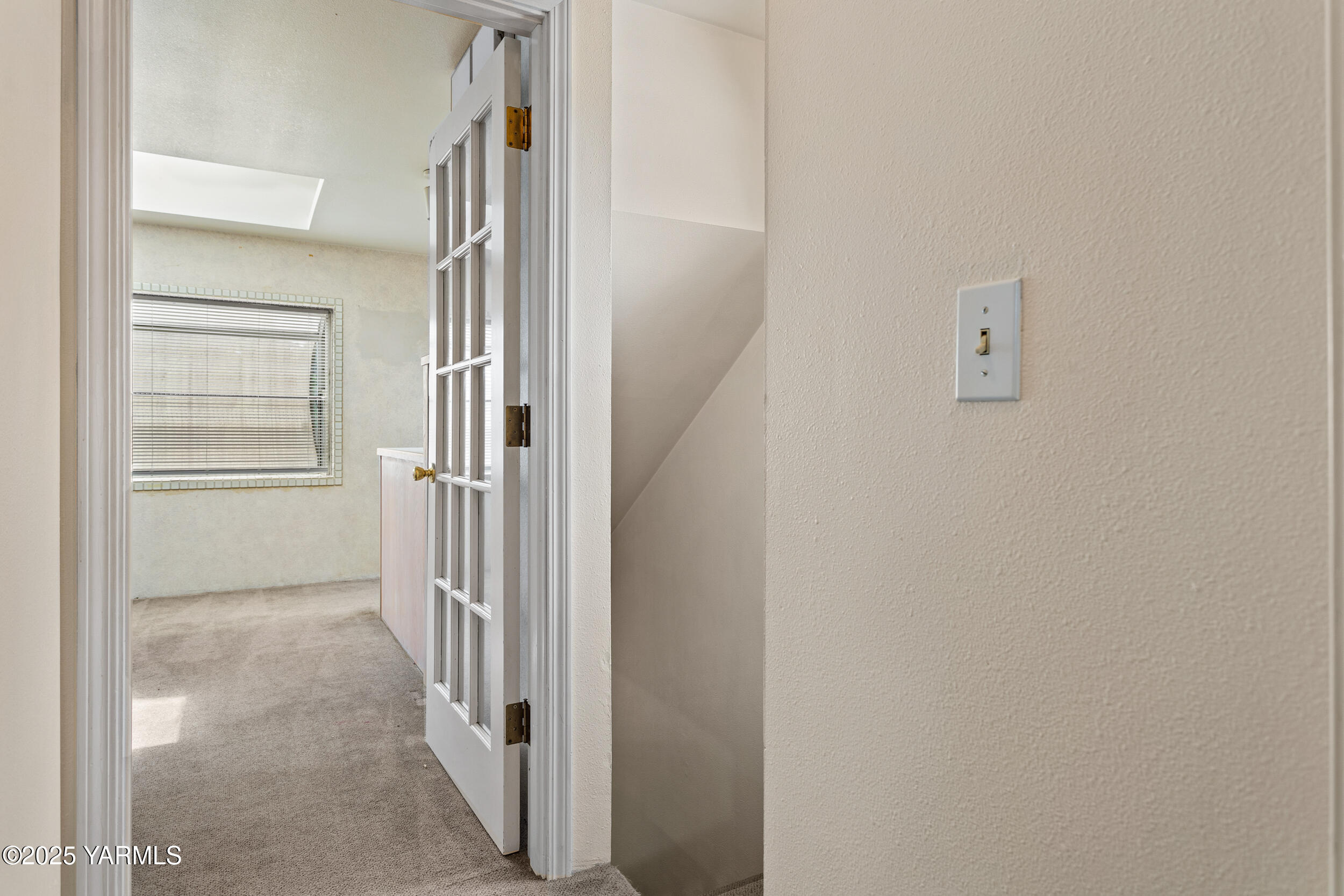 Yakima, Washington 98902, United States, 4 Bedrooms Bedrooms, ,2 BathroomsBathrooms,Residential,Pending,135668