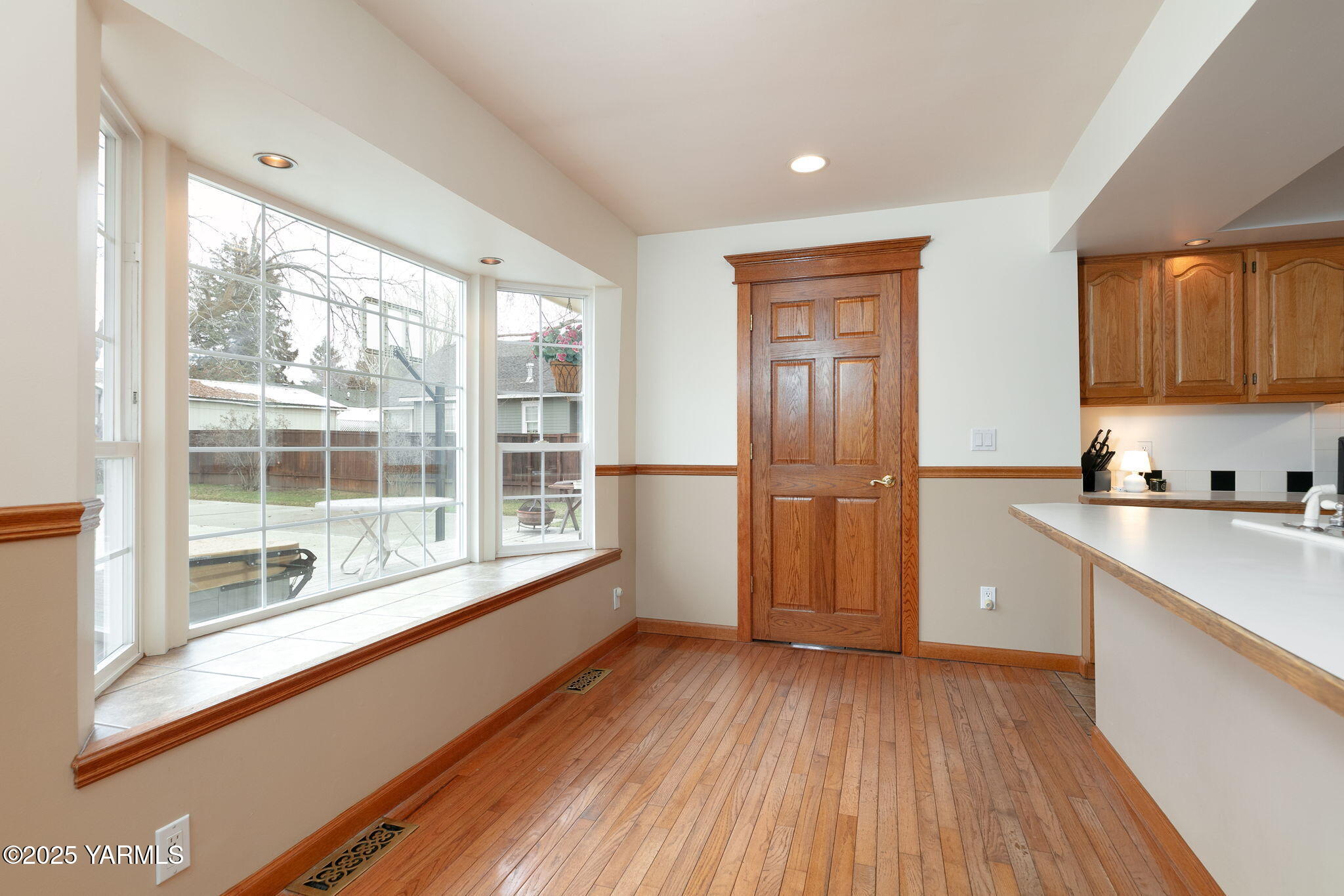 Yakima, Washington 98902, United States, 5 Bedrooms Bedrooms, ,3 BathroomsBathrooms,Residential,Active,125518