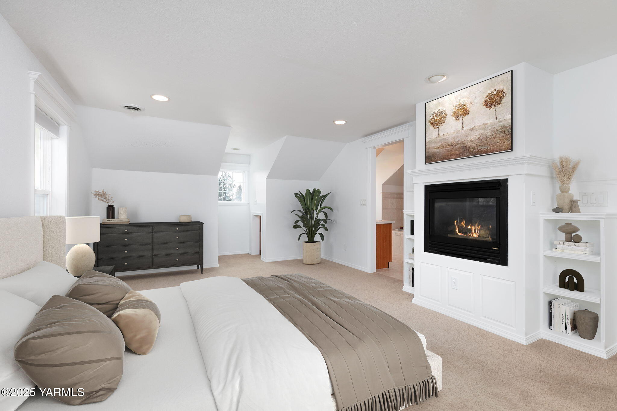 Yakima, Washington 98902, United States, 5 Bedrooms Bedrooms, ,3 BathroomsBathrooms,Residential,Active,125518