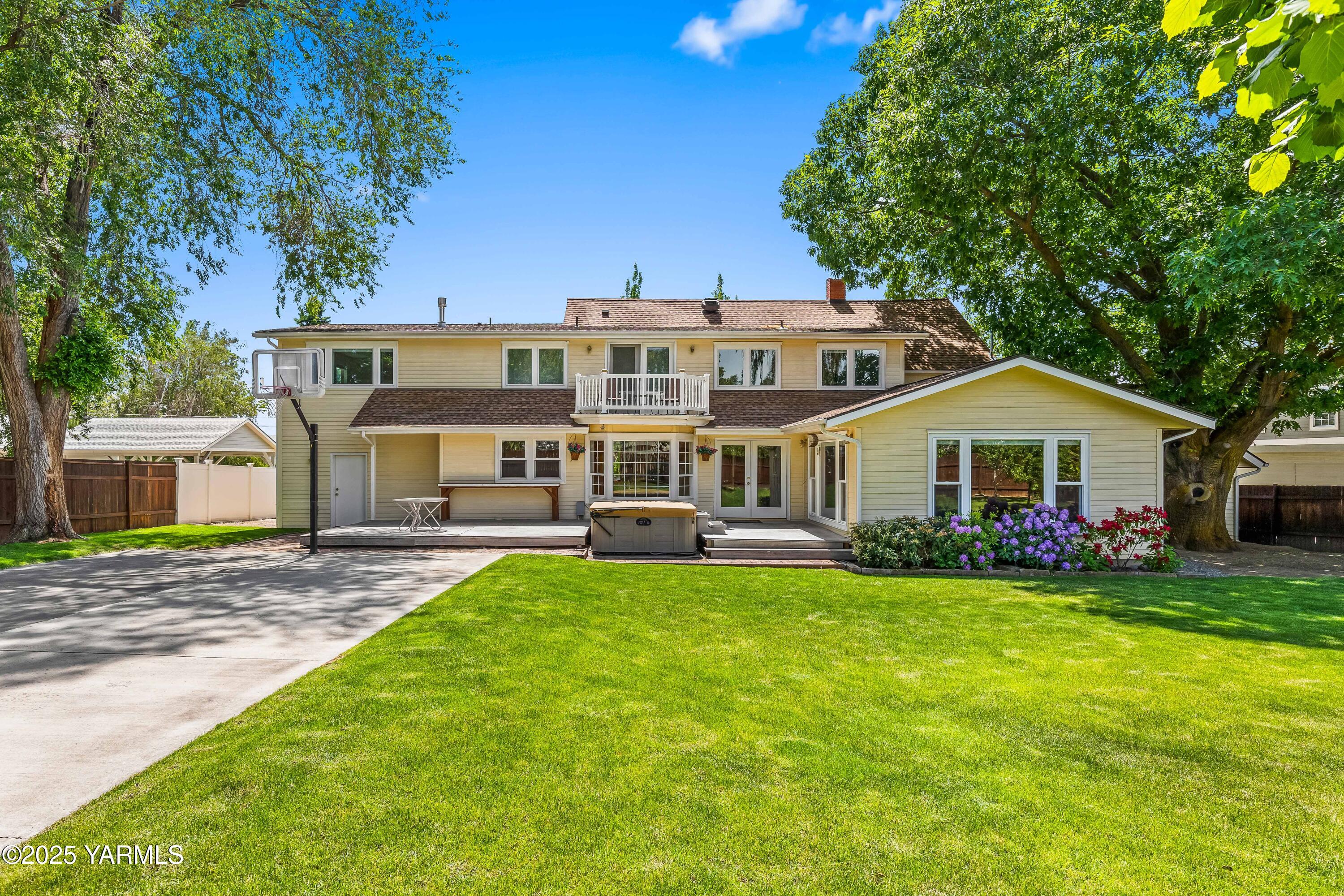 Yakima, Washington 98902, United States, 5 Bedrooms Bedrooms, ,3 BathroomsBathrooms,Residential,Active,125518