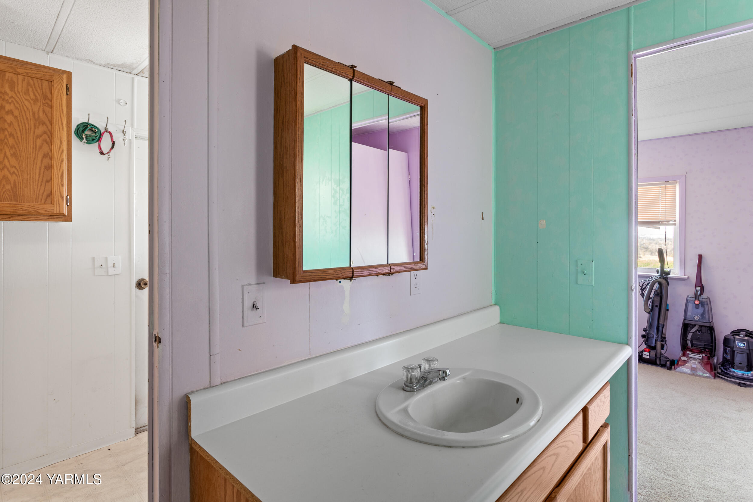 Moxee, Washington 98936, United States, 2 Bedrooms Bedrooms, ,2 BathroomsBathrooms,Residential,Active,32681