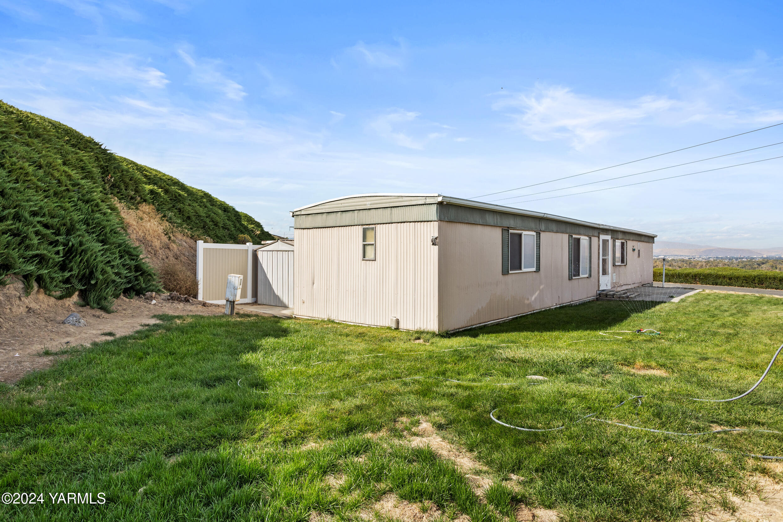 Moxee, Washington 98936, United States, 2 Bedrooms Bedrooms, ,2 BathroomsBathrooms,Residential,Active,32681