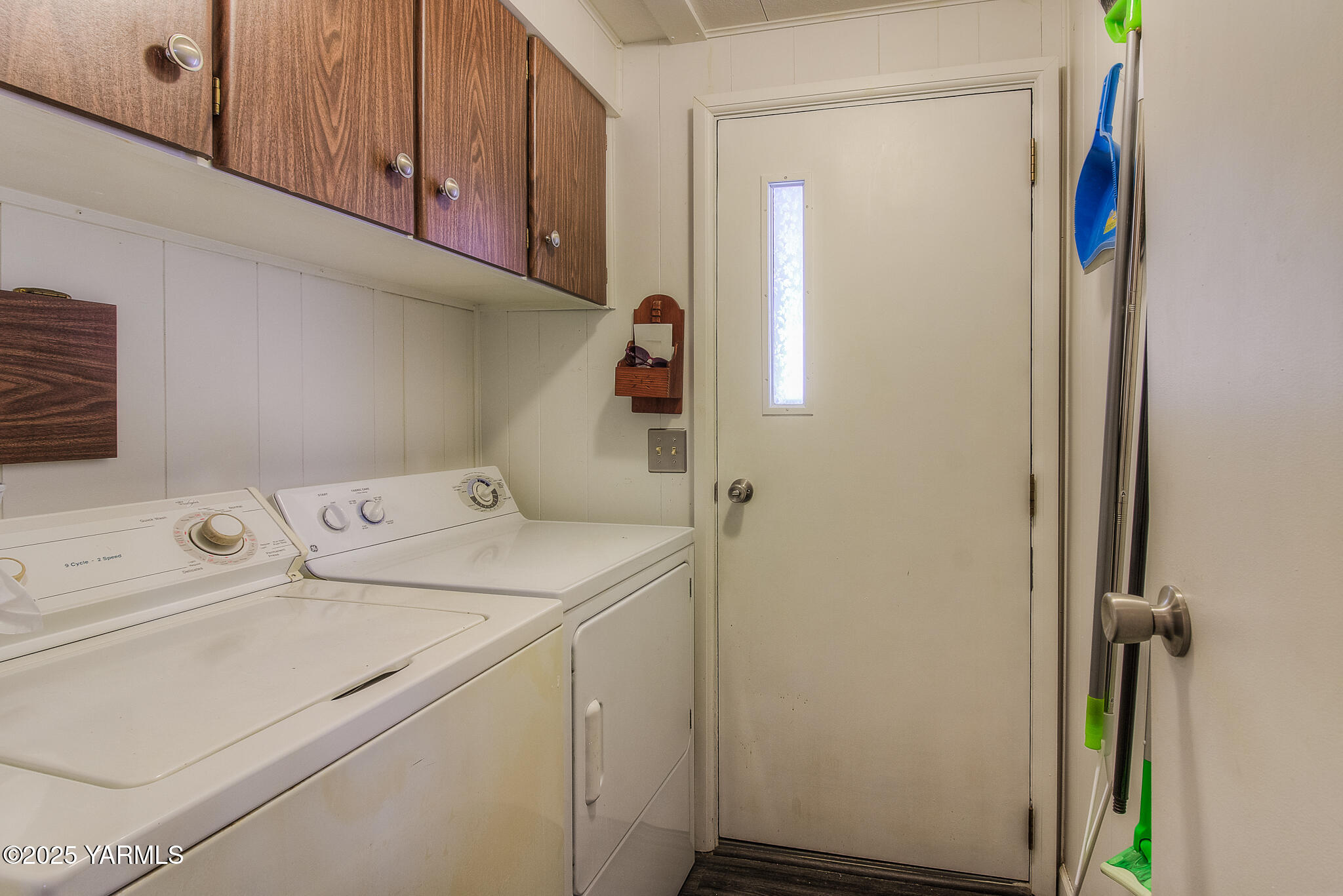 Moxee, Washington 98936, United States, 2 Bedrooms Bedrooms, ,2 BathroomsBathrooms,Residential,Pending,199651