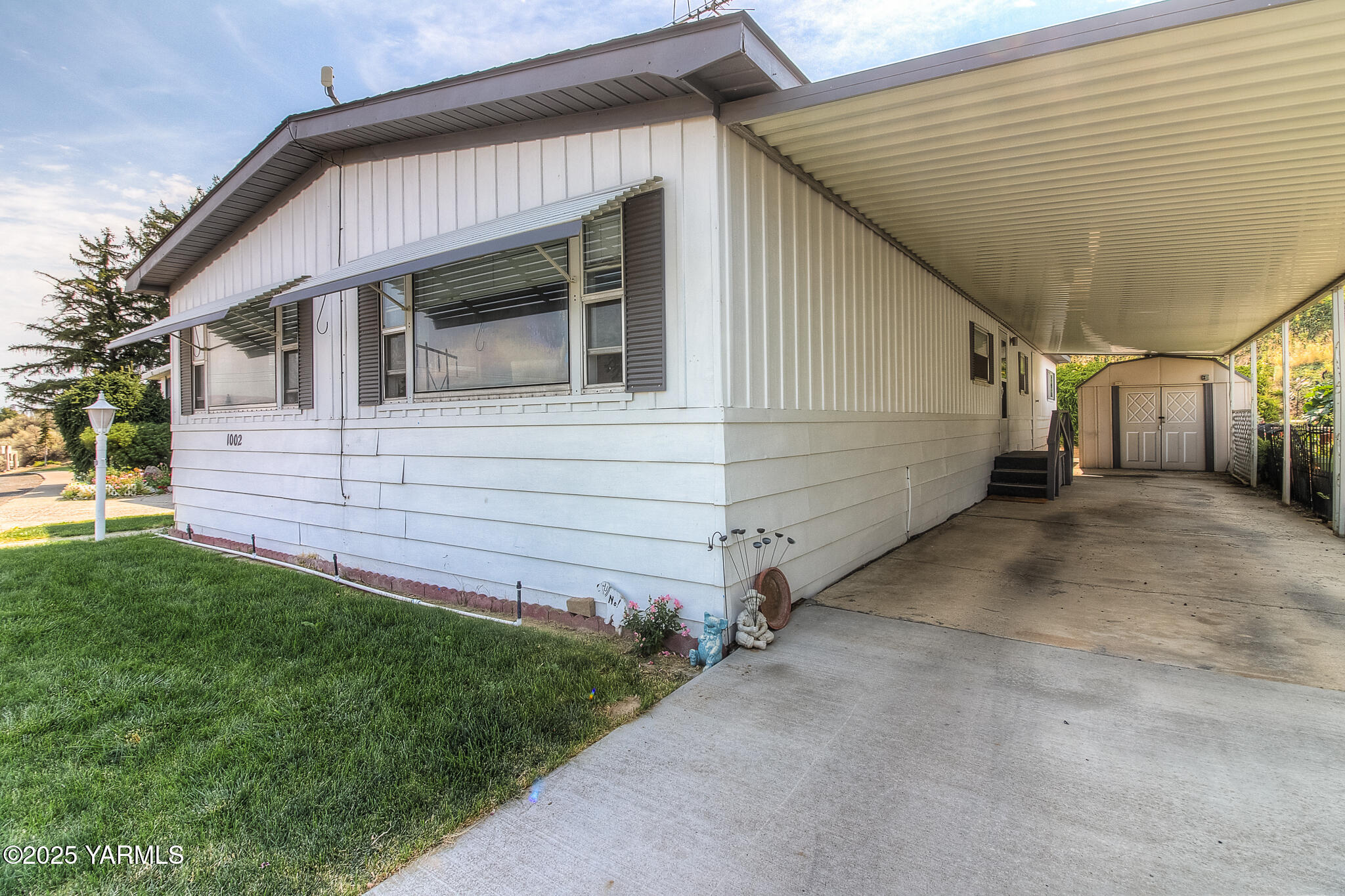 Moxee, Washington 98936, United States, 2 Bedrooms Bedrooms, ,2 BathroomsBathrooms,Residential,Pending,199651