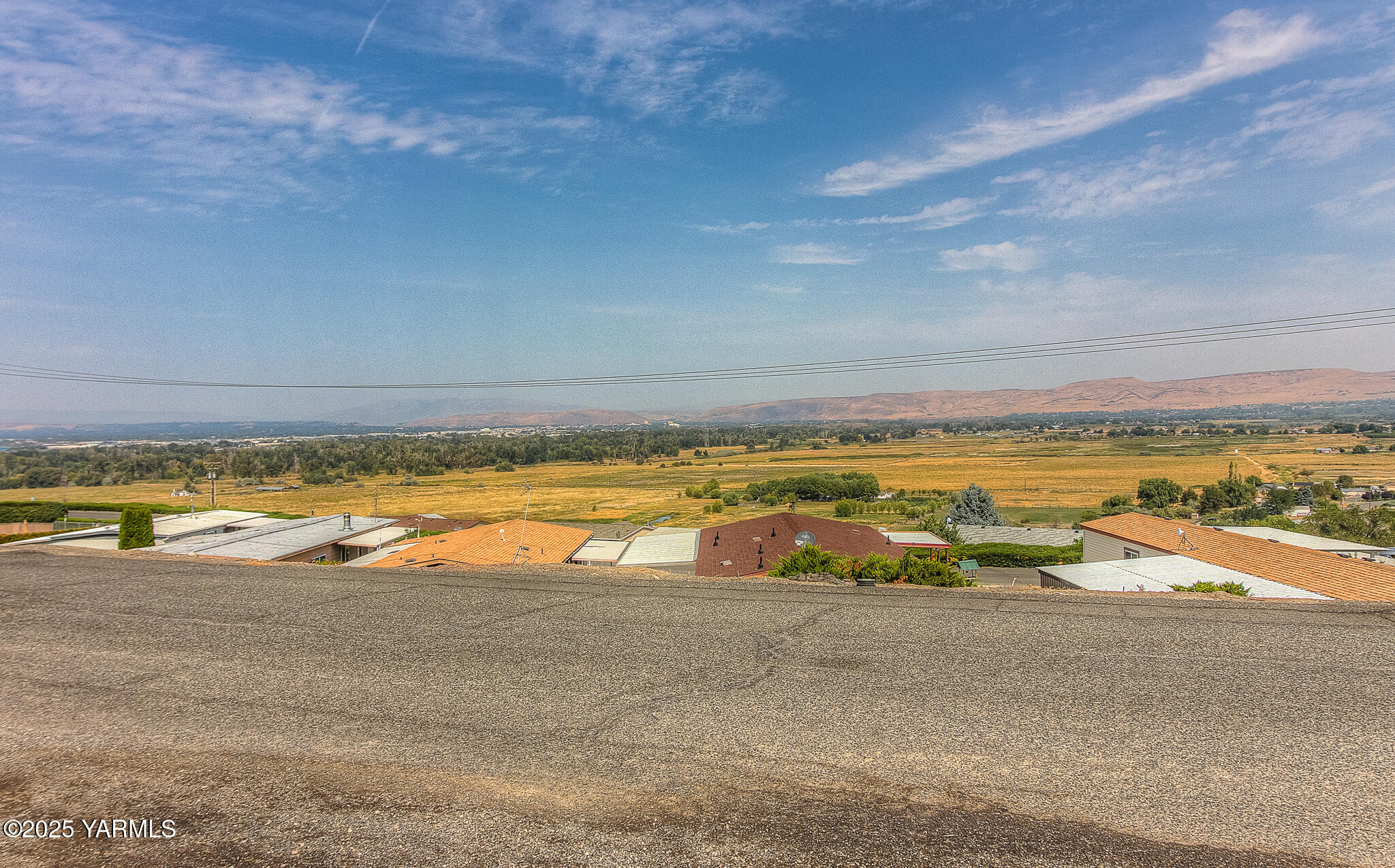 Moxee, Washington 98936, United States, 2 Bedrooms Bedrooms, ,2 BathroomsBathrooms,Residential,Pending,199651