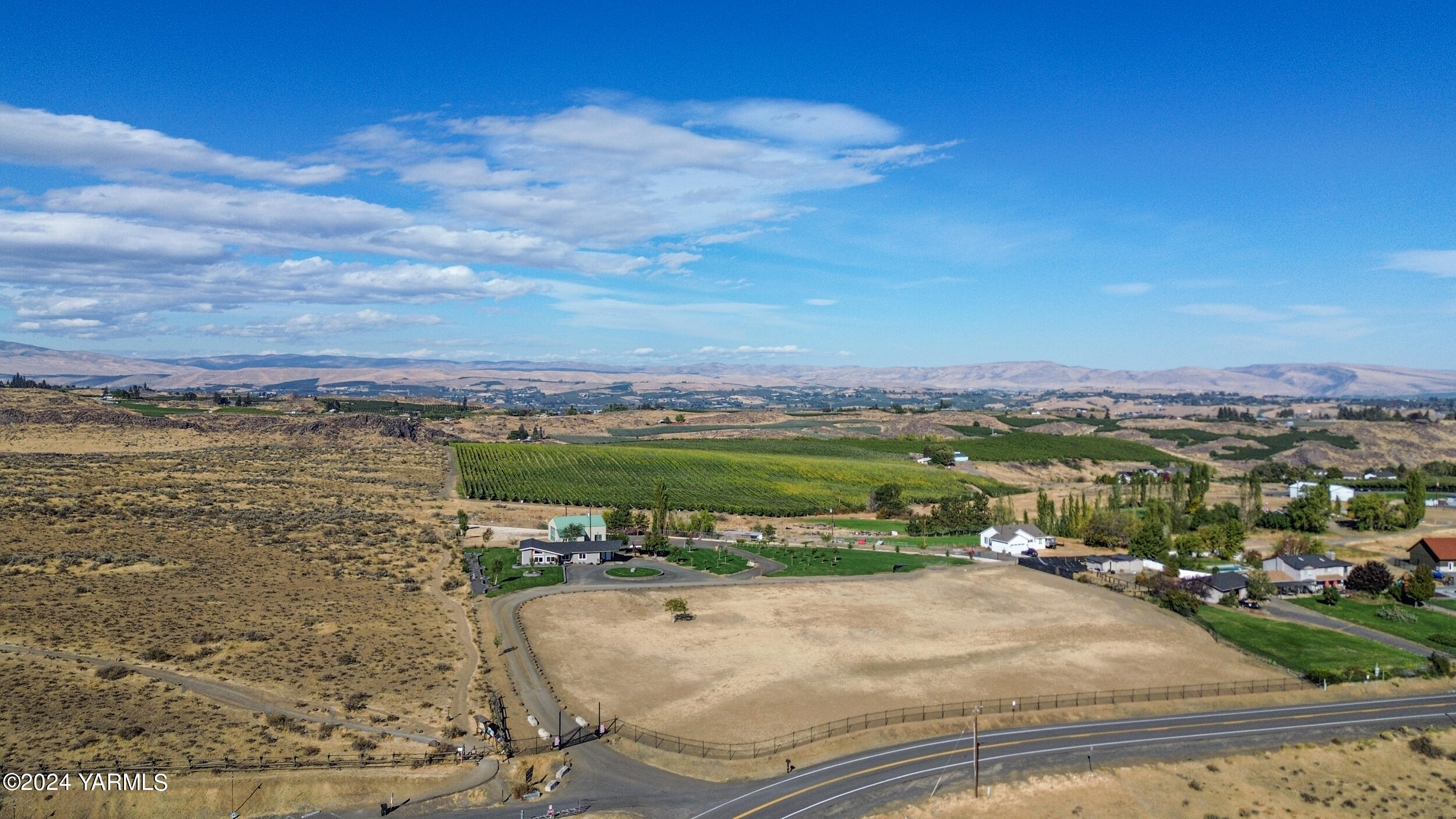 Yakima, Washington 98908, United States, 3 Bedrooms Bedrooms, ,2 BathroomsBathrooms,Residential,Pending,39830