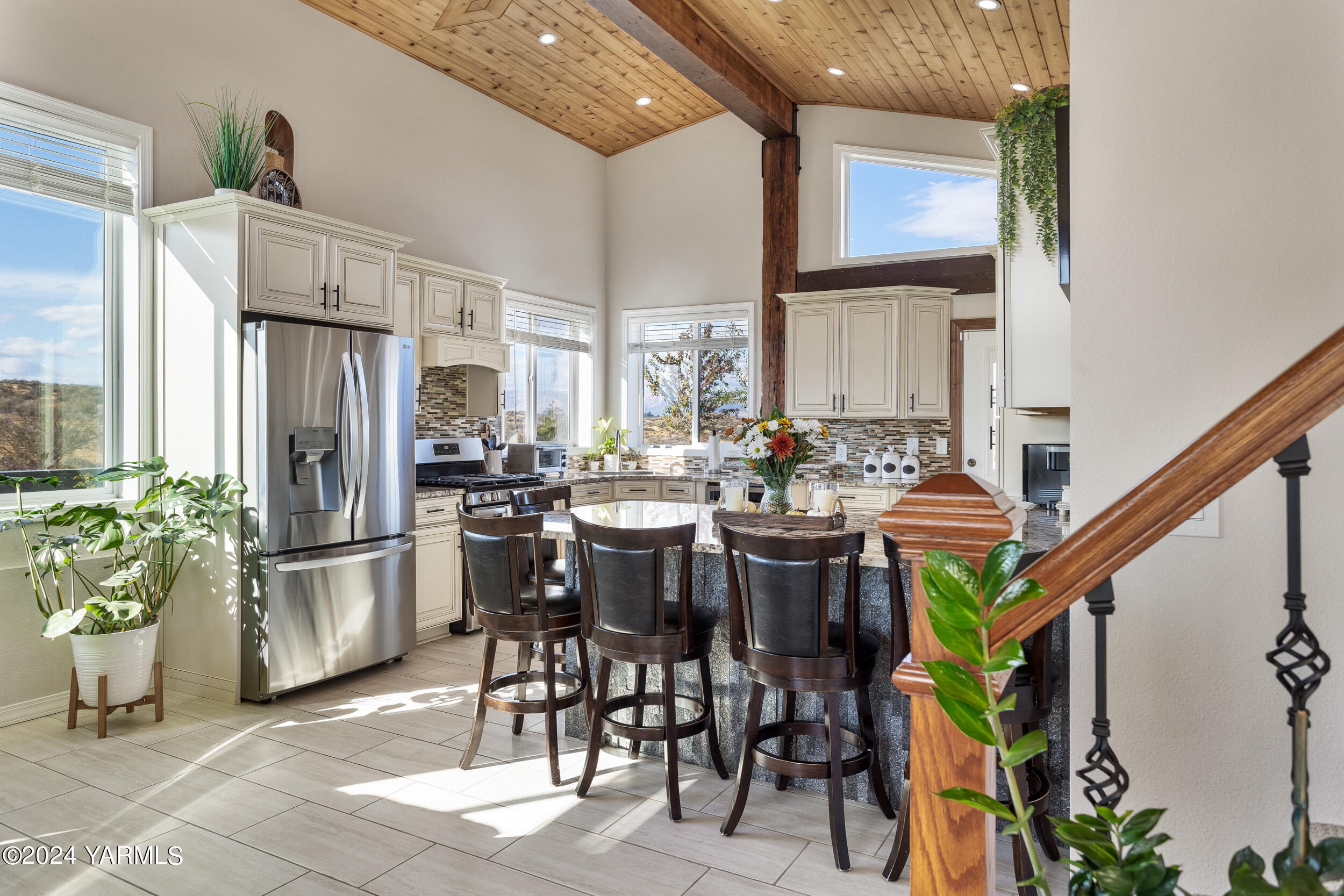 Yakima, Washington 98908, United States, 3 Bedrooms Bedrooms, ,2 BathroomsBathrooms,Residential,Pending,39830