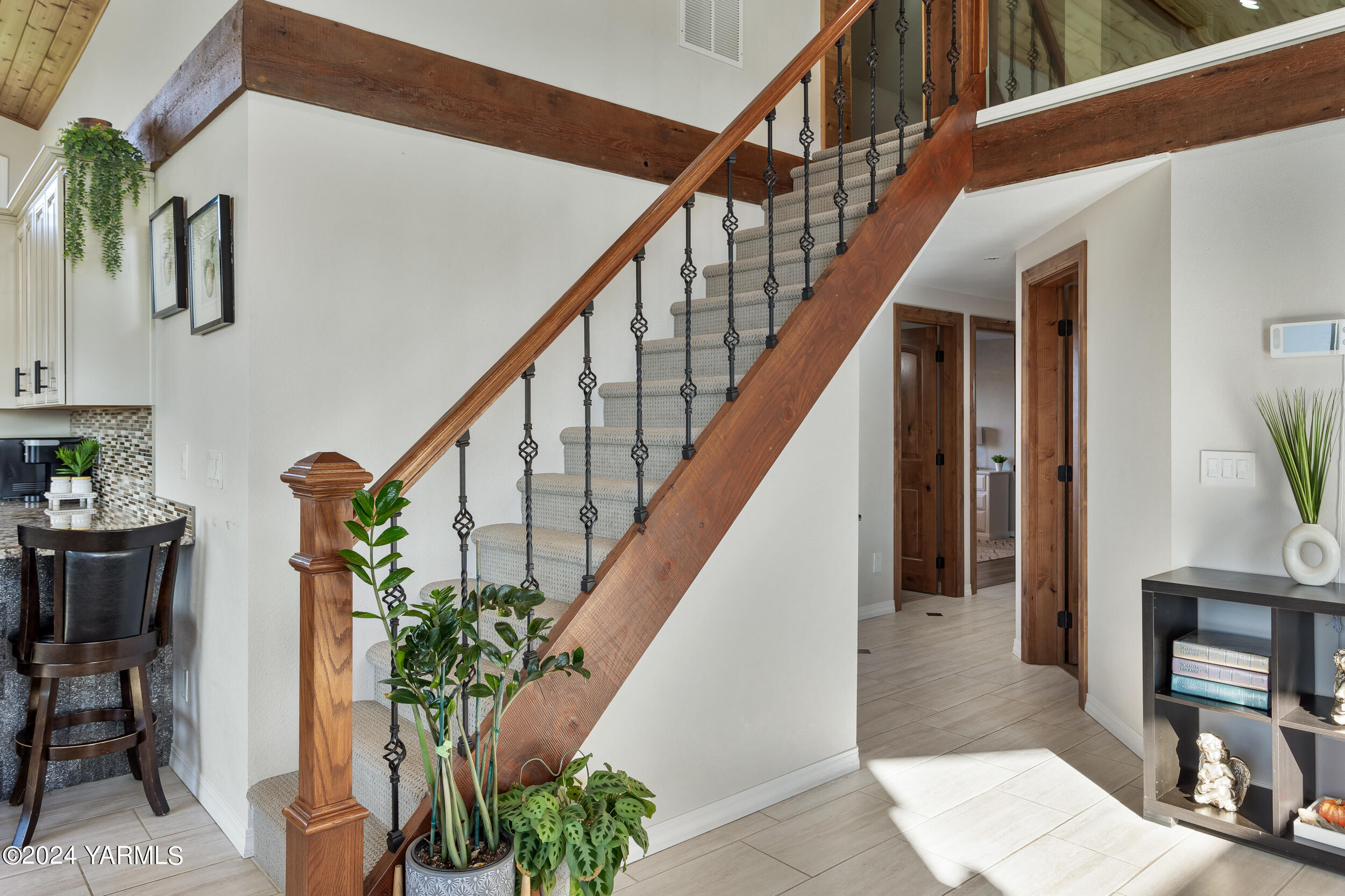 Yakima, Washington 98908, United States, 3 Bedrooms Bedrooms, ,2 BathroomsBathrooms,Residential,Pending,39830