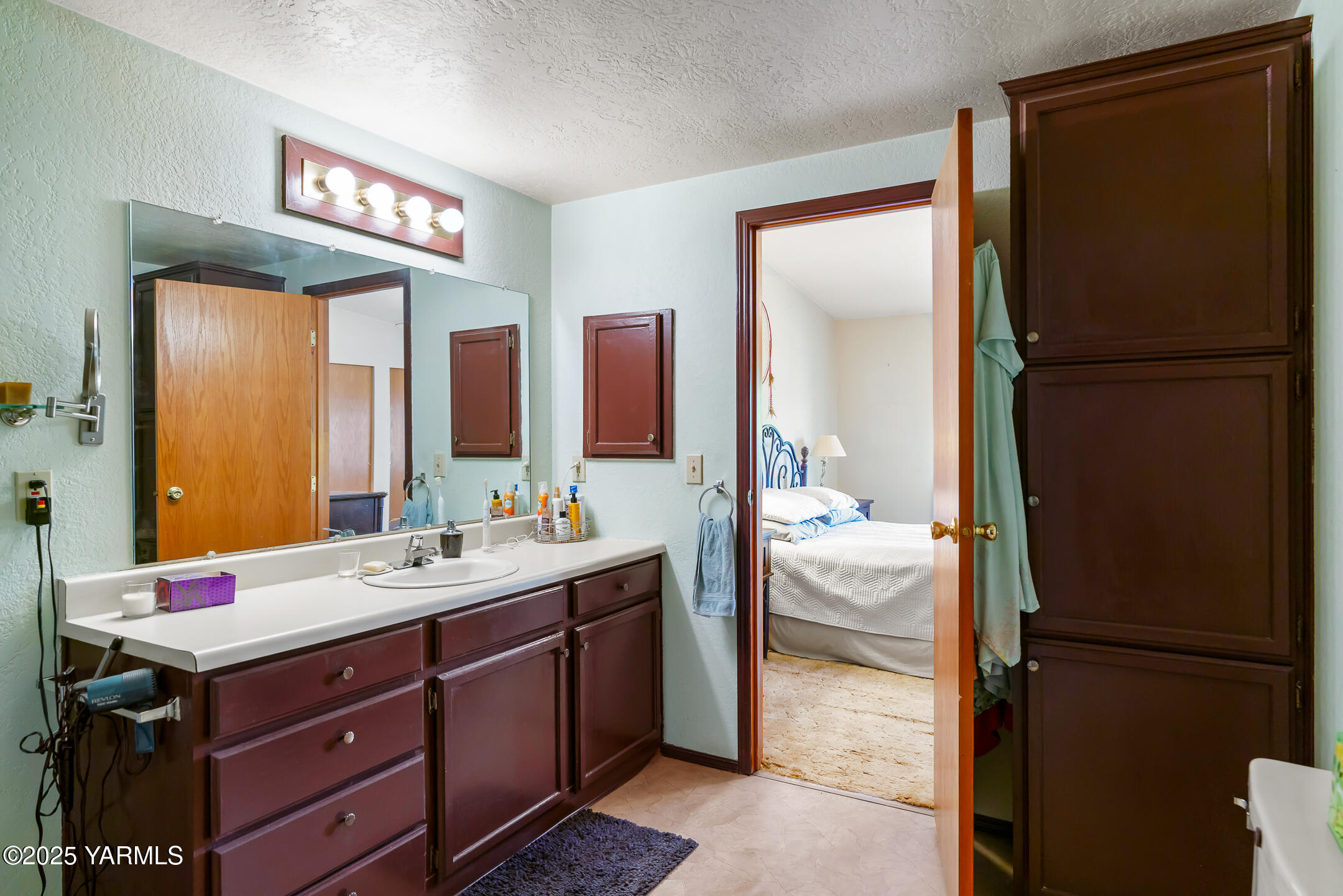 Union Gap, Washington 98903, United States, 3 Bedrooms Bedrooms, ,2 BathroomsBathrooms,Residential,Pending,144604