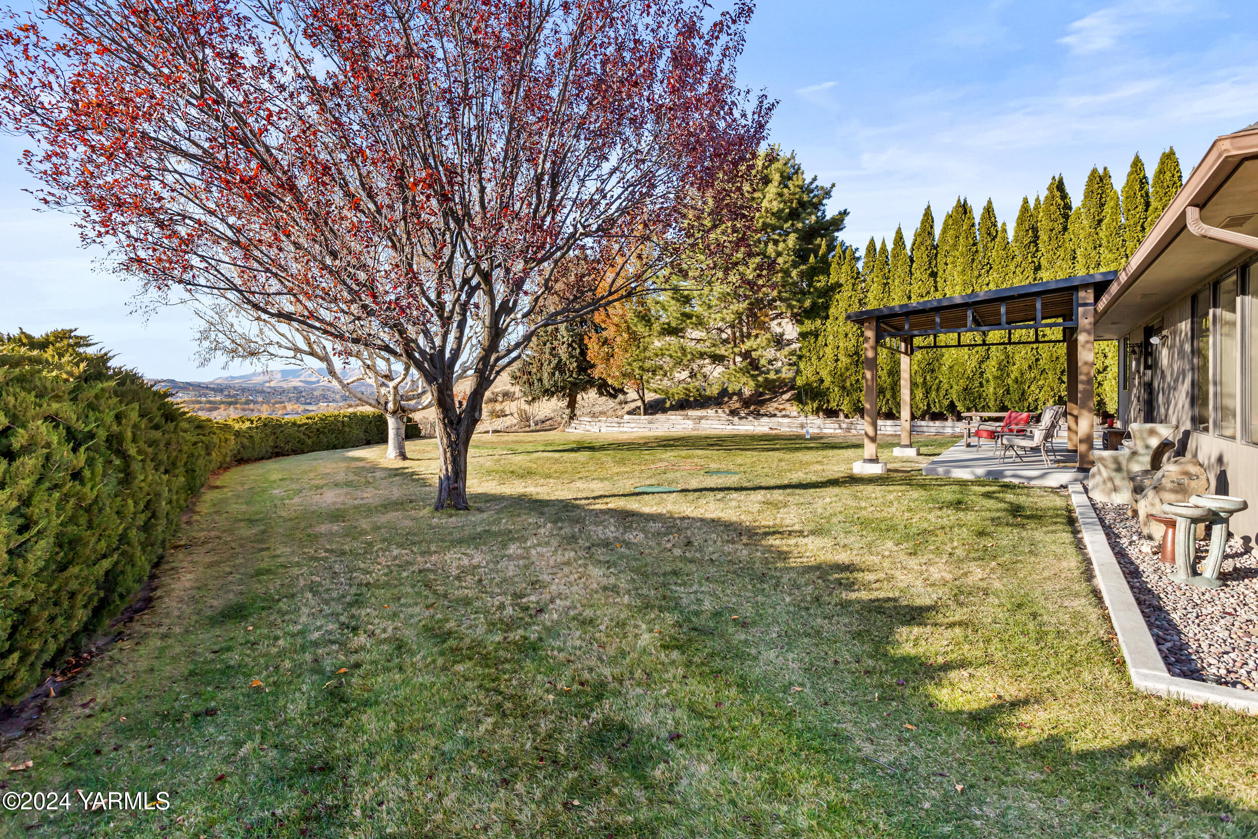 Yakima, Washington 98901, United States, 3 Bedrooms Bedrooms, ,2 BathroomsBathrooms,Residential,Pending,34353