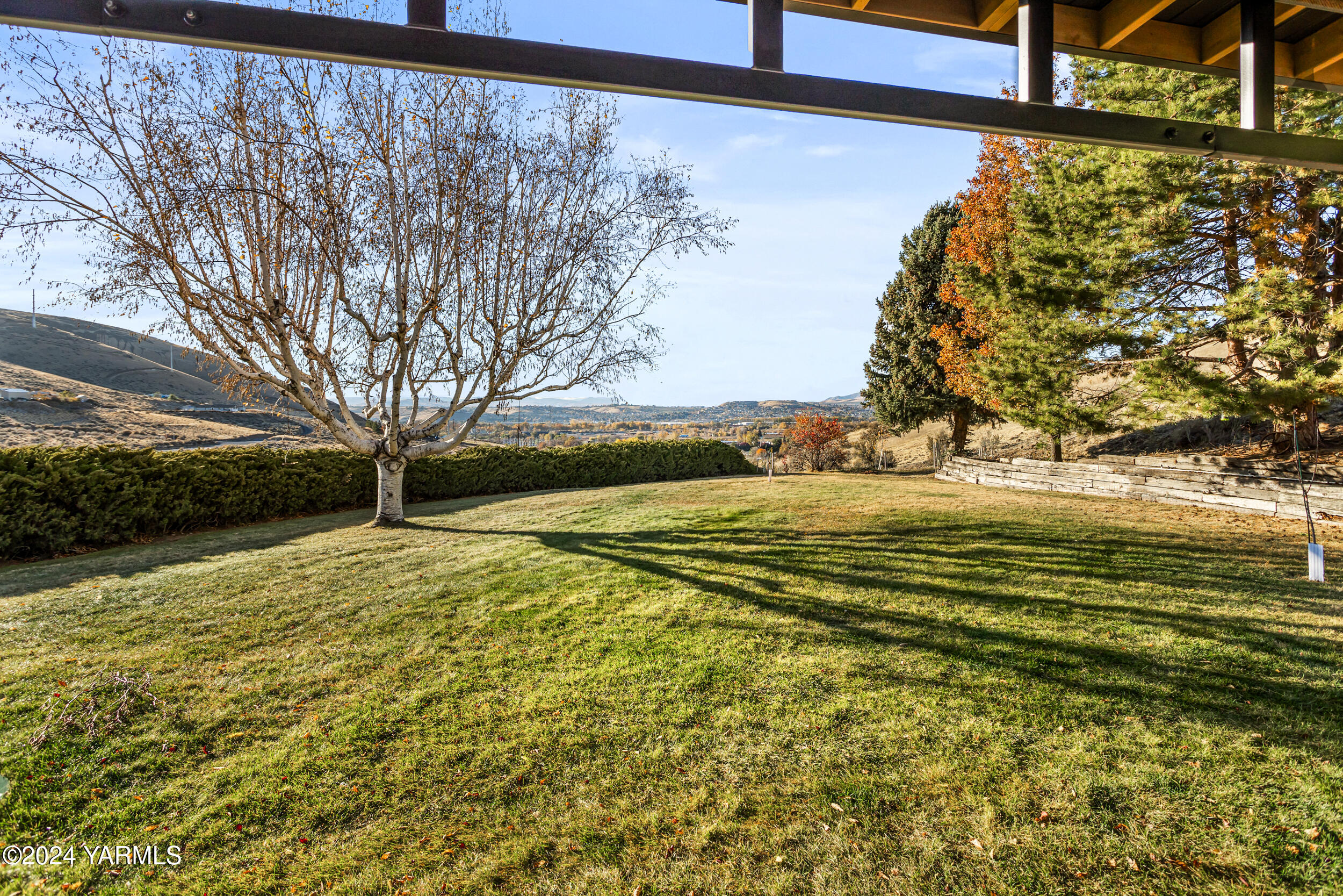 Yakima, Washington 98901, United States, 3 Bedrooms Bedrooms, ,2 BathroomsBathrooms,Residential,Pending,34353