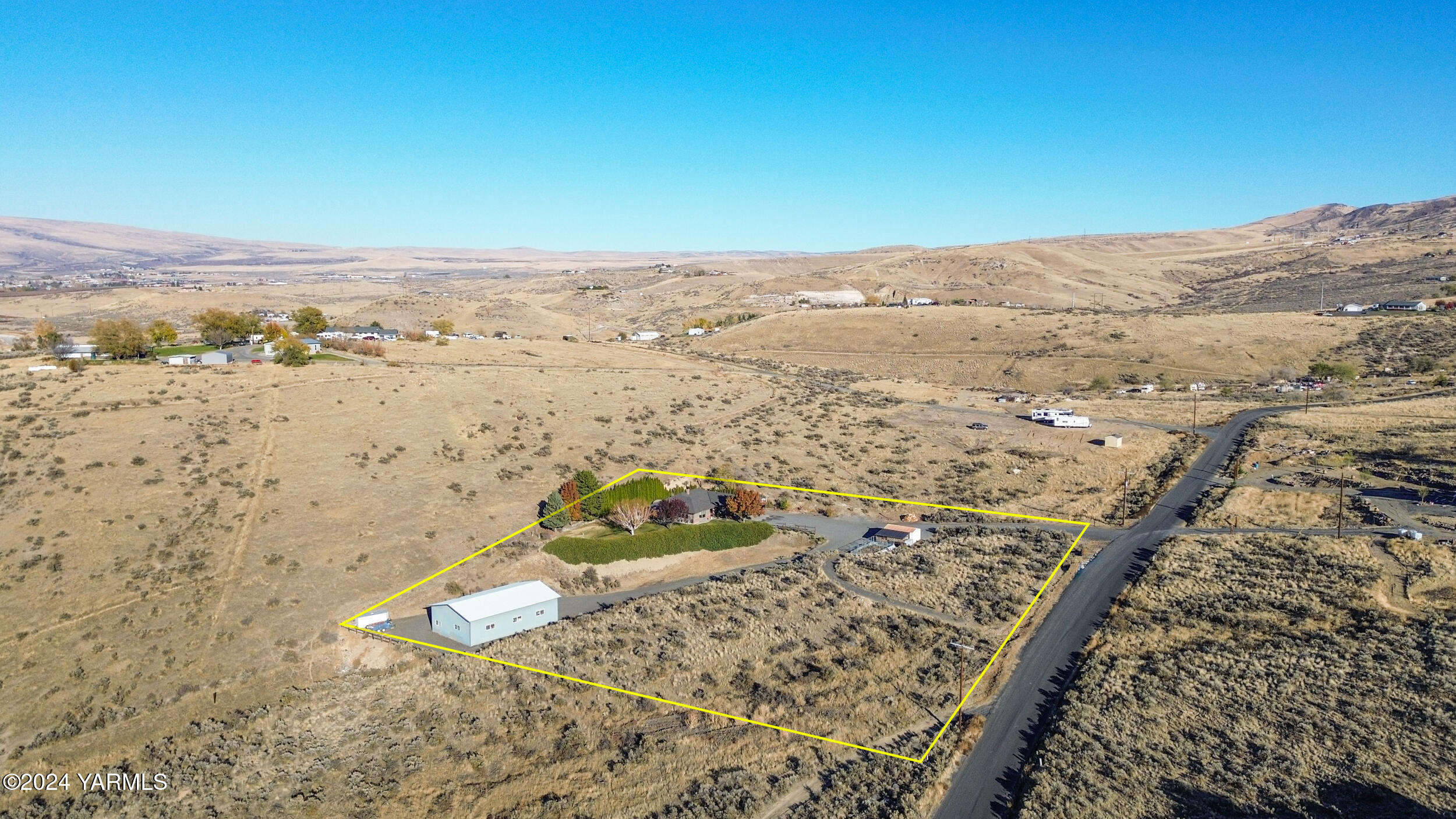 Yakima, Washington 98901, United States, 3 Bedrooms Bedrooms, ,2 BathroomsBathrooms,Residential,Pending,34353