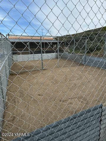 Yakima, Washington 98901, United States, 3 Bedrooms Bedrooms, ,2 BathroomsBathrooms,Residential,Pending,34353