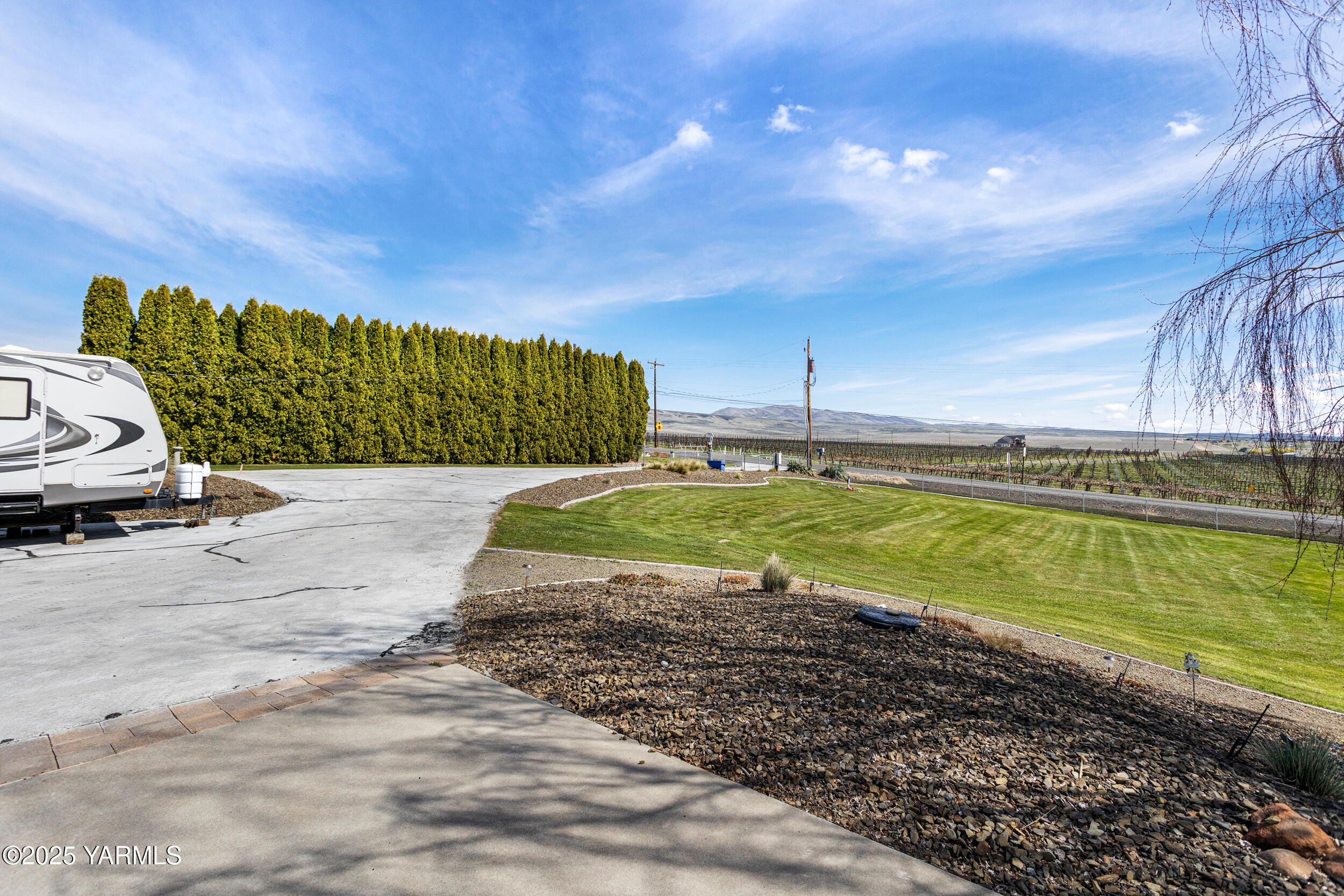 Yakima, Washington 98901, United States, 3 Bedrooms Bedrooms, ,2 BathroomsBathrooms,Residential,Pending,102318