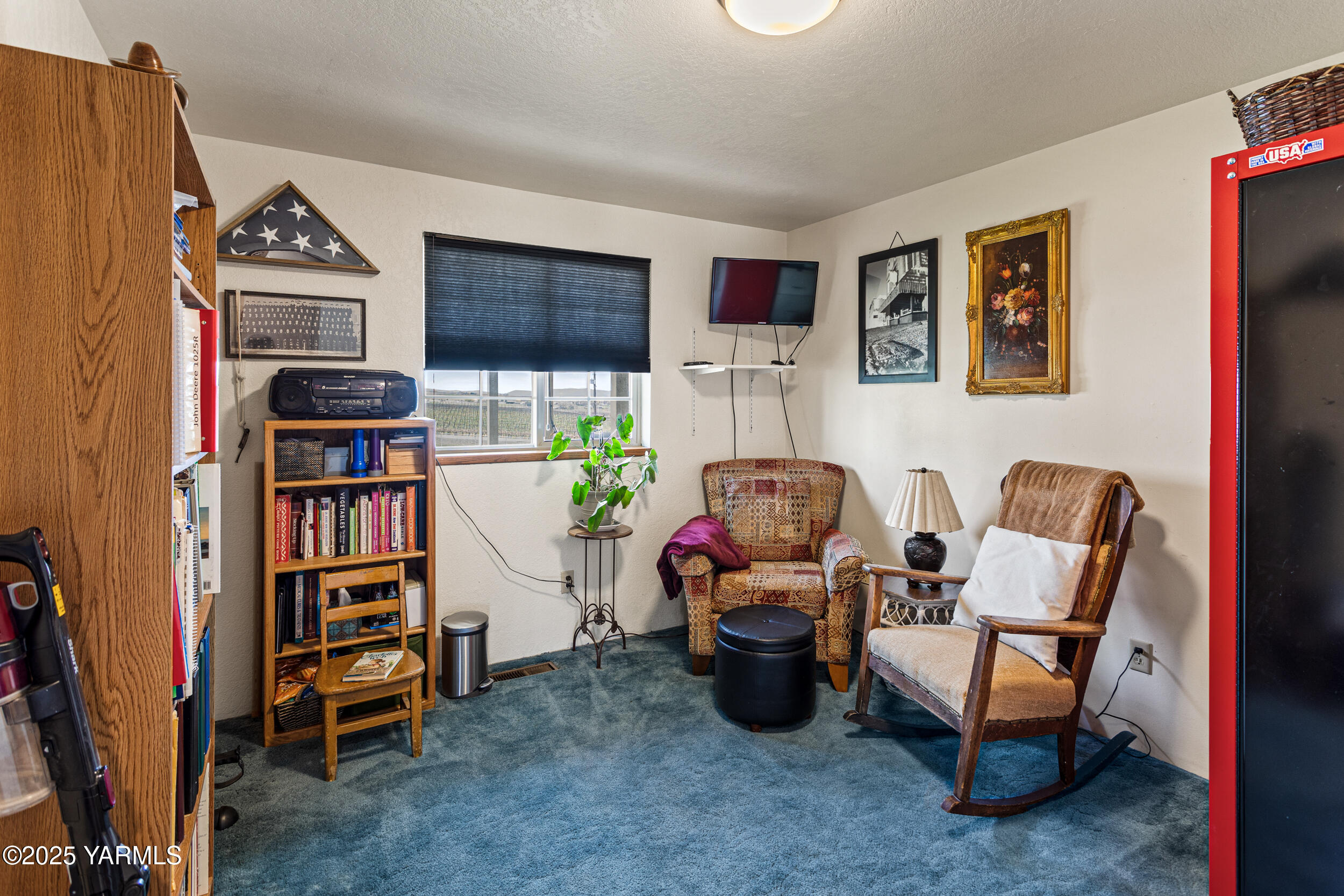 Yakima, Washington 98901, United States, 3 Bedrooms Bedrooms, ,2 BathroomsBathrooms,Residential,Pending,102318