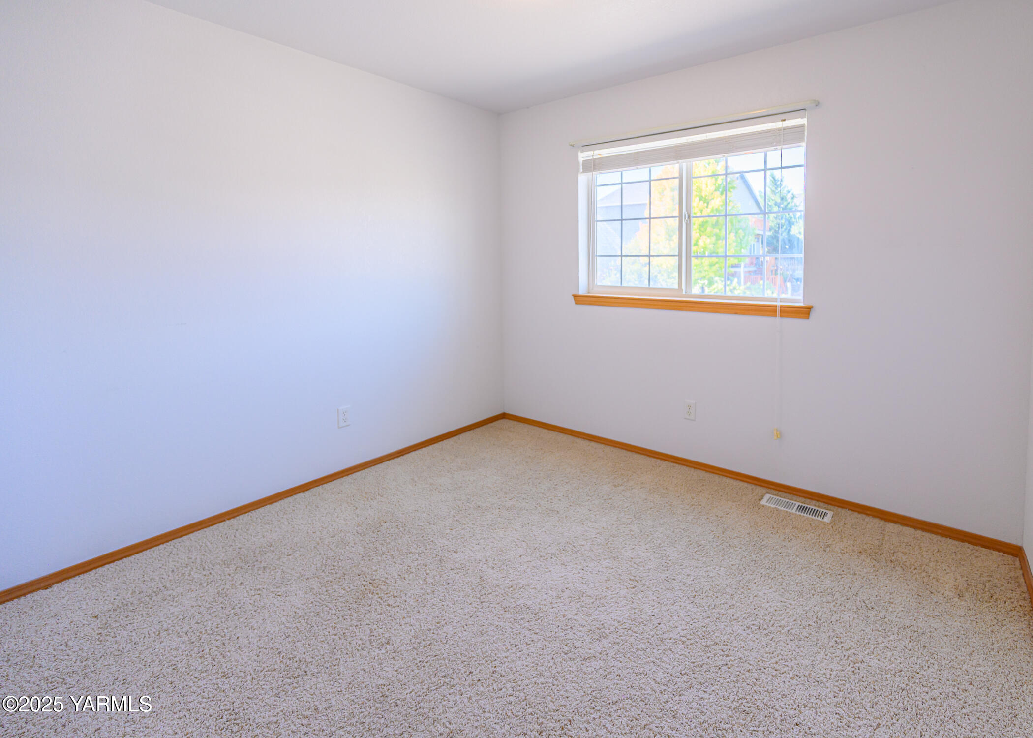 Selah, Washington 98942, United States, 5 Bedrooms Bedrooms, ,4 BathroomsBathrooms,Residential,Active,219545