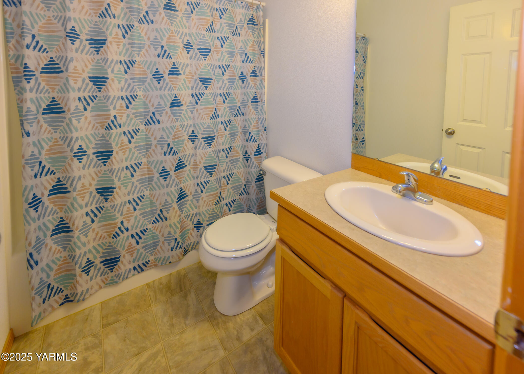 Selah, Washington 98942, United States, 5 Bedrooms Bedrooms, ,4 BathroomsBathrooms,Residential,Active,219545