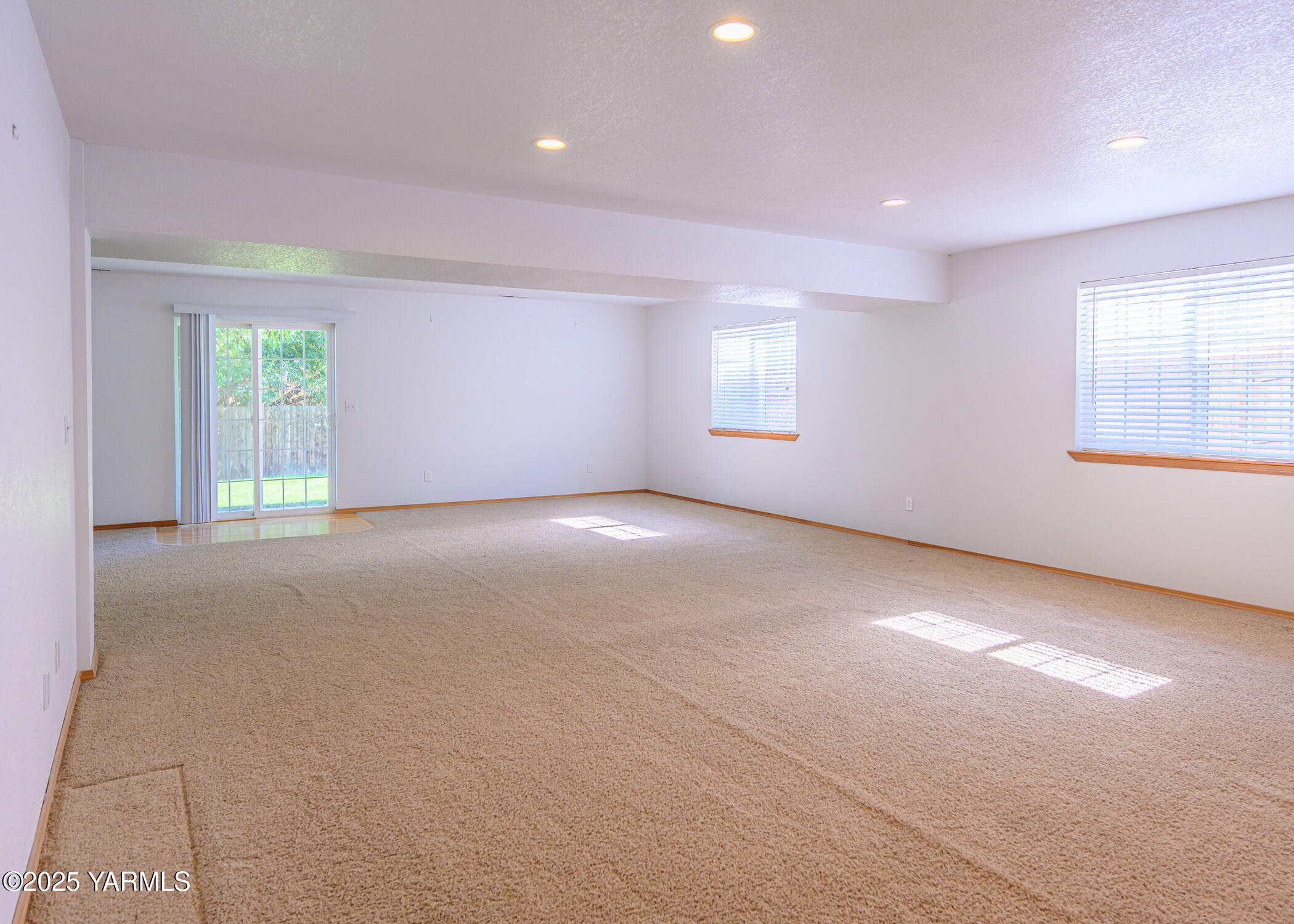 Selah, Washington 98942, United States, 5 Bedrooms Bedrooms, ,4 BathroomsBathrooms,Residential,Active,219545