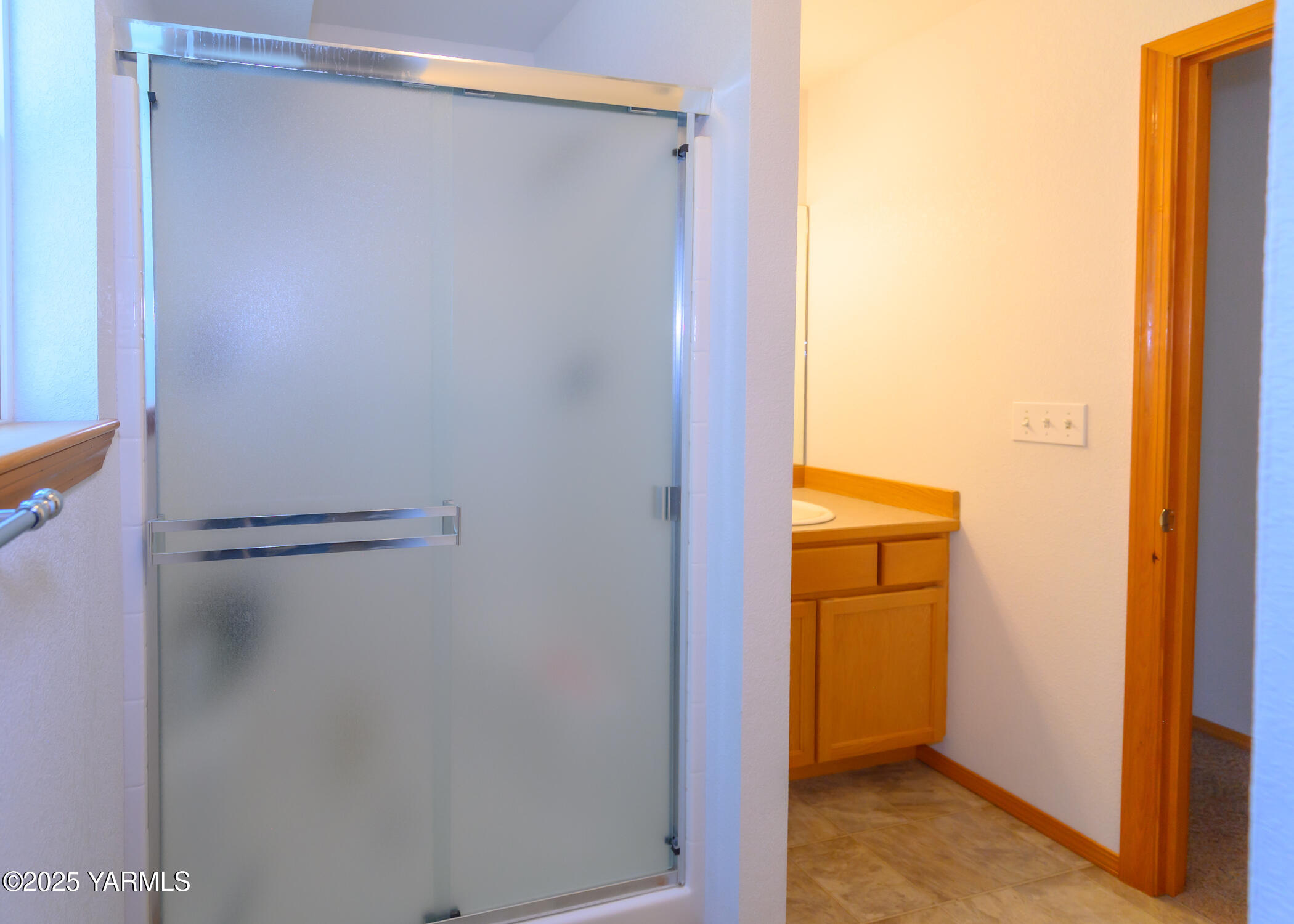 Selah, Washington 98942, United States, 5 Bedrooms Bedrooms, ,4 BathroomsBathrooms,Residential,Active,219545