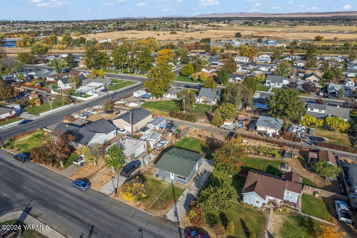 Prosser, Washington 99350, United States, 2 Bedrooms Bedrooms, ,1 BathroomBathrooms,Residential,Pending,36379