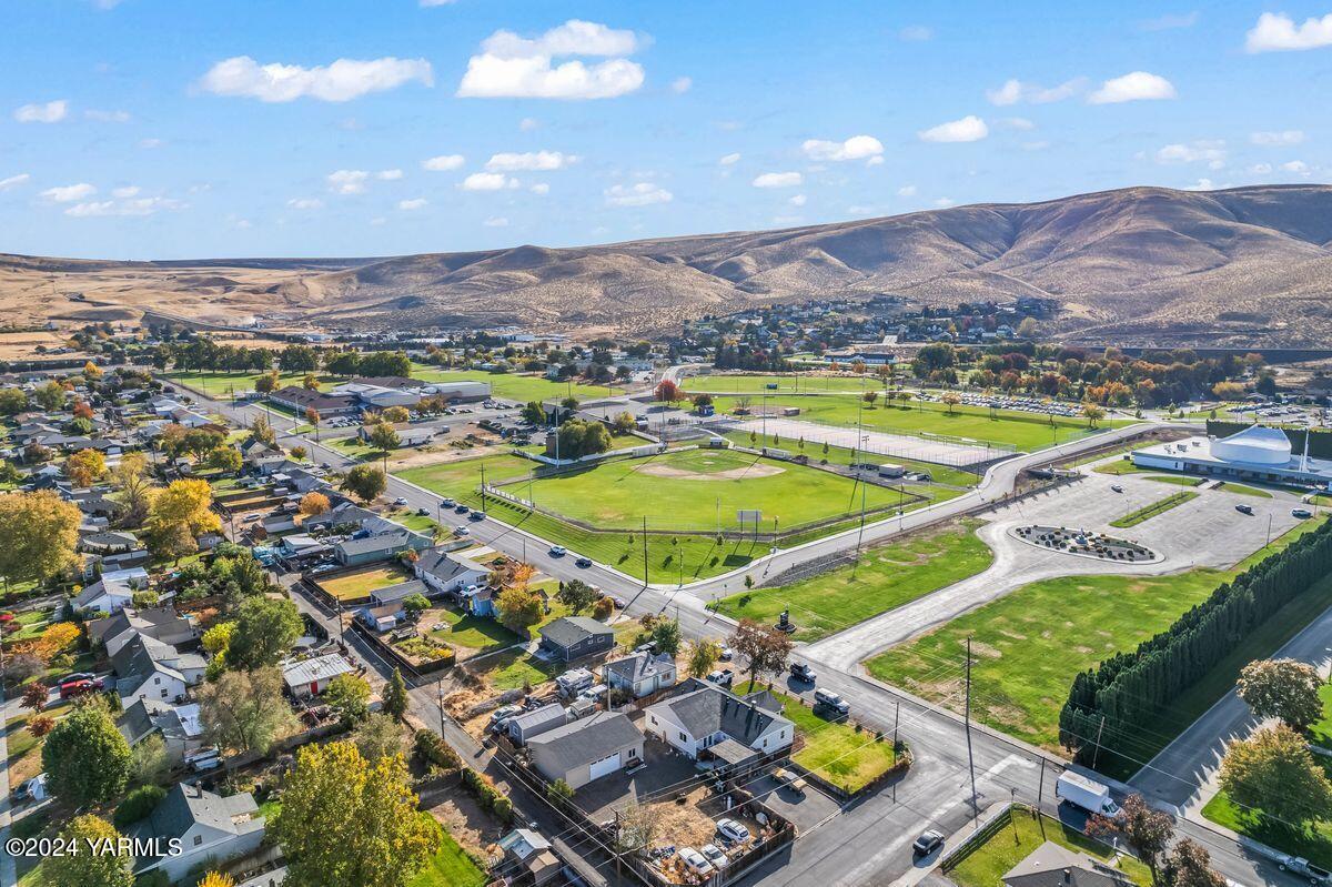 Prosser, Washington 99350, United States, 2 Bedrooms Bedrooms, ,1 BathroomBathrooms,Residential,Pending,36379