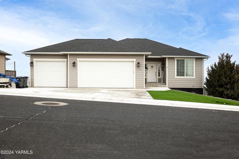 Featured picture for the property 24-67