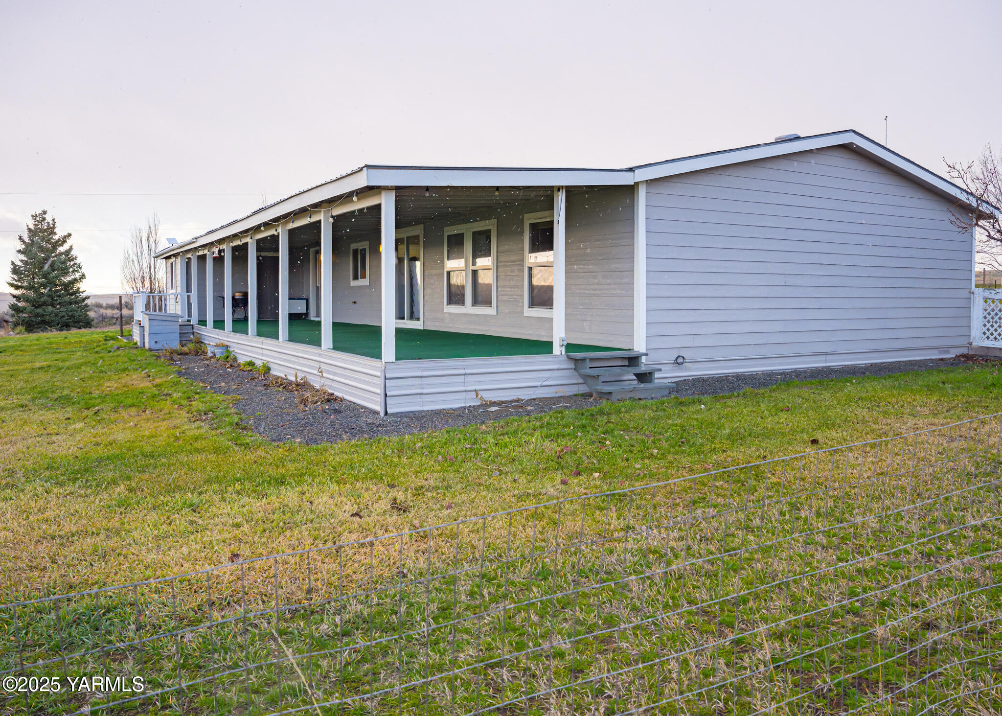 Selah, Washington 98942, United States, 3 Bedrooms Bedrooms, ,2 BathroomsBathrooms,Residential,Active,257311