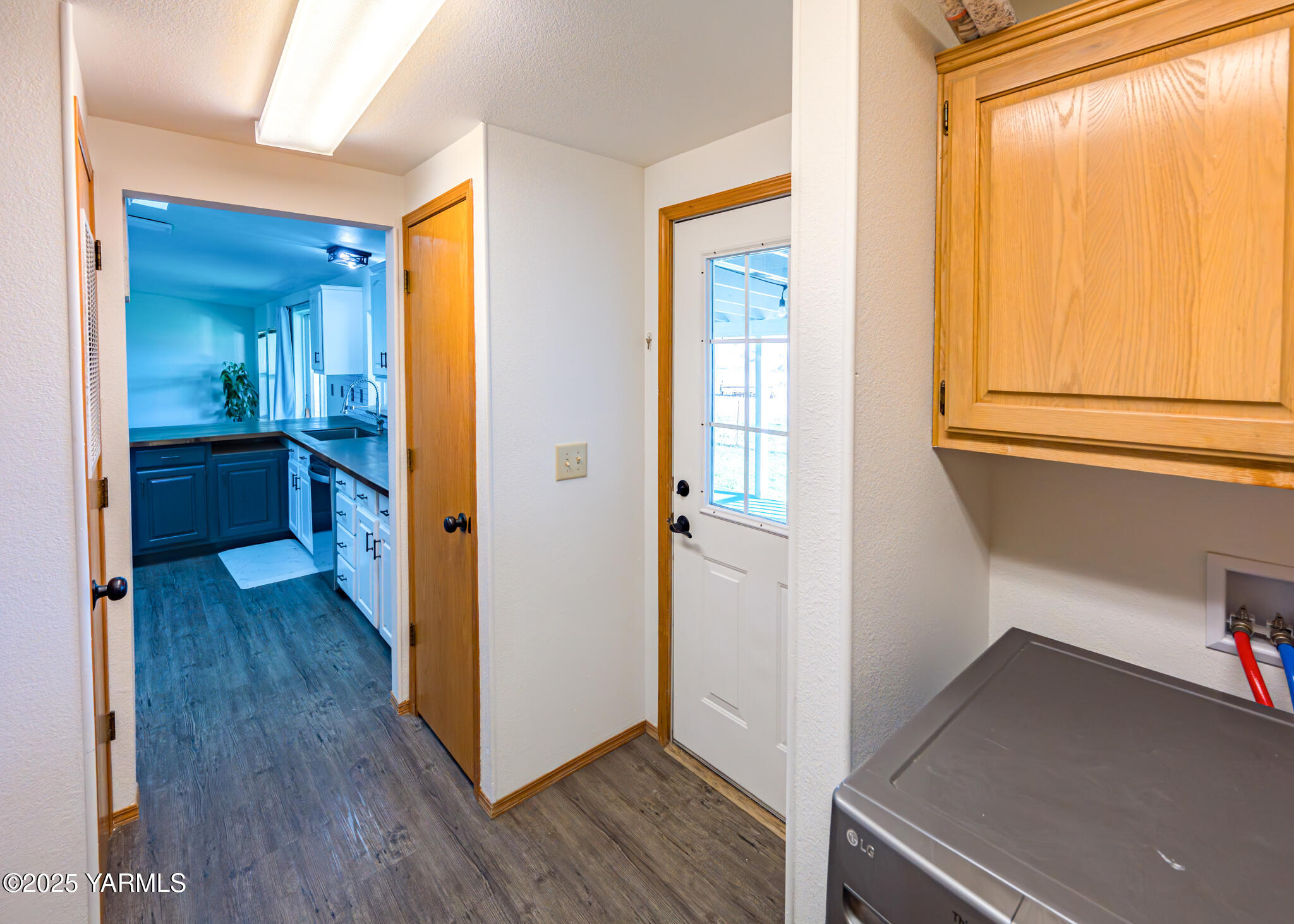 Selah, Washington 98942, United States, 3 Bedrooms Bedrooms, ,2 BathroomsBathrooms,Residential,Active,257311