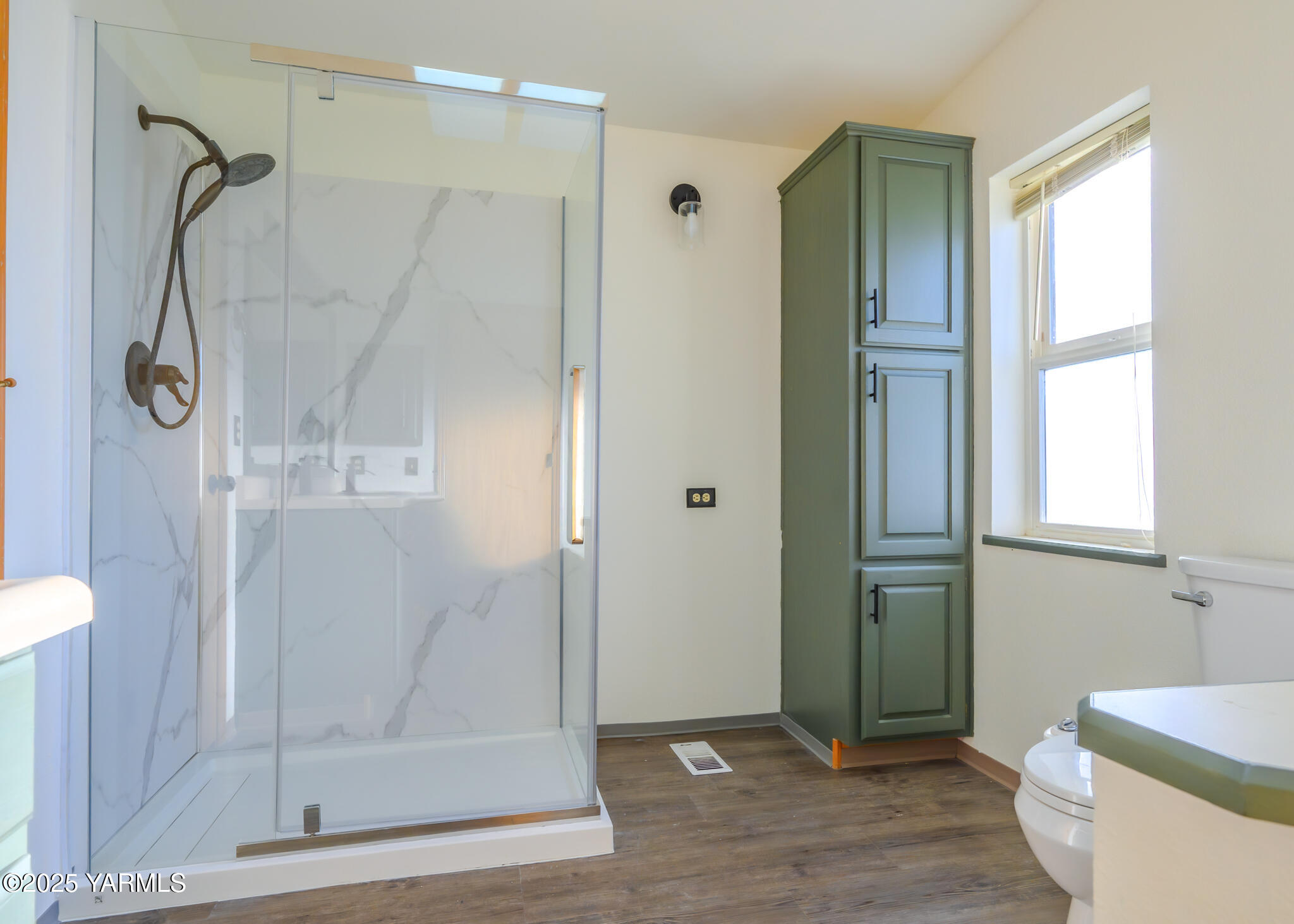 Selah, Washington 98942, United States, 3 Bedrooms Bedrooms, ,2 BathroomsBathrooms,Residential,Active,257311