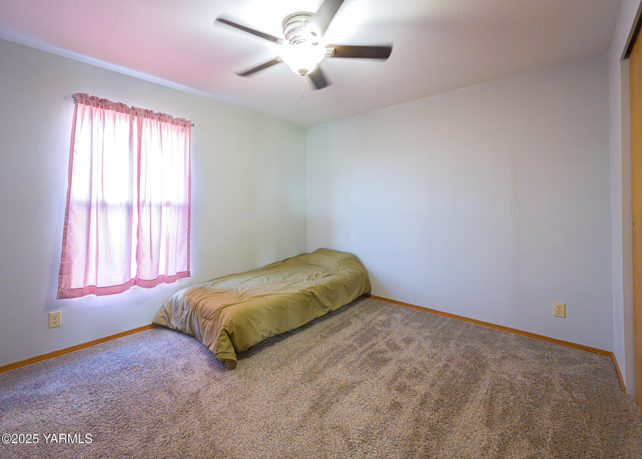 Selah, Washington 98942, United States, 3 Bedrooms Bedrooms, ,2 BathroomsBathrooms,Residential,Active,257311