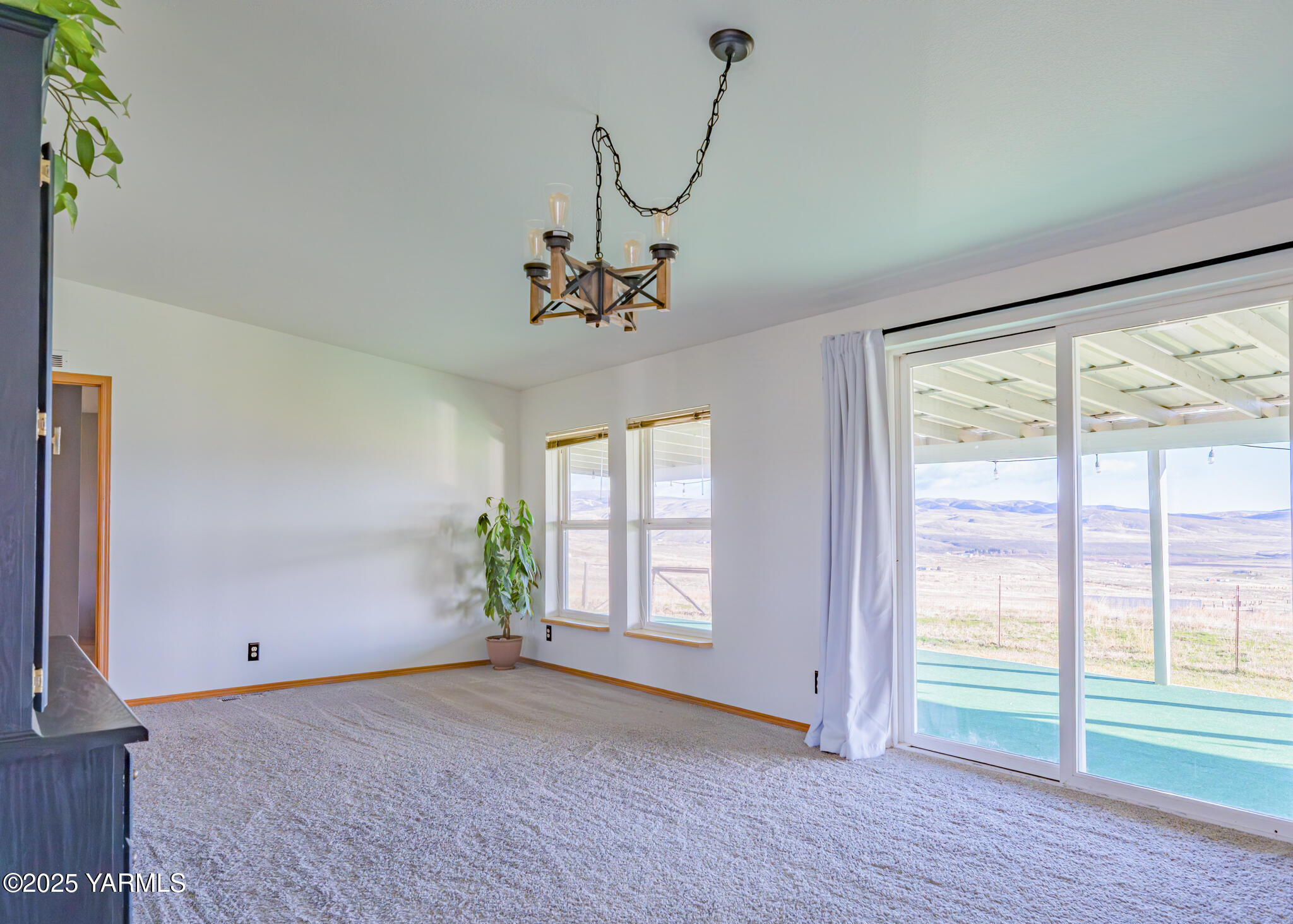 Selah, Washington 98942, United States, 3 Bedrooms Bedrooms, ,2 BathroomsBathrooms,Residential,Active,257311