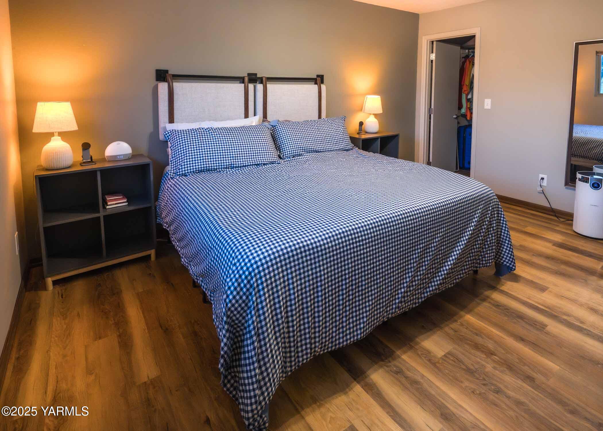 Yakima, Washington 98908, United States, 2 Bedrooms Bedrooms, ,3 BathroomsBathrooms,Residential,Active,242471