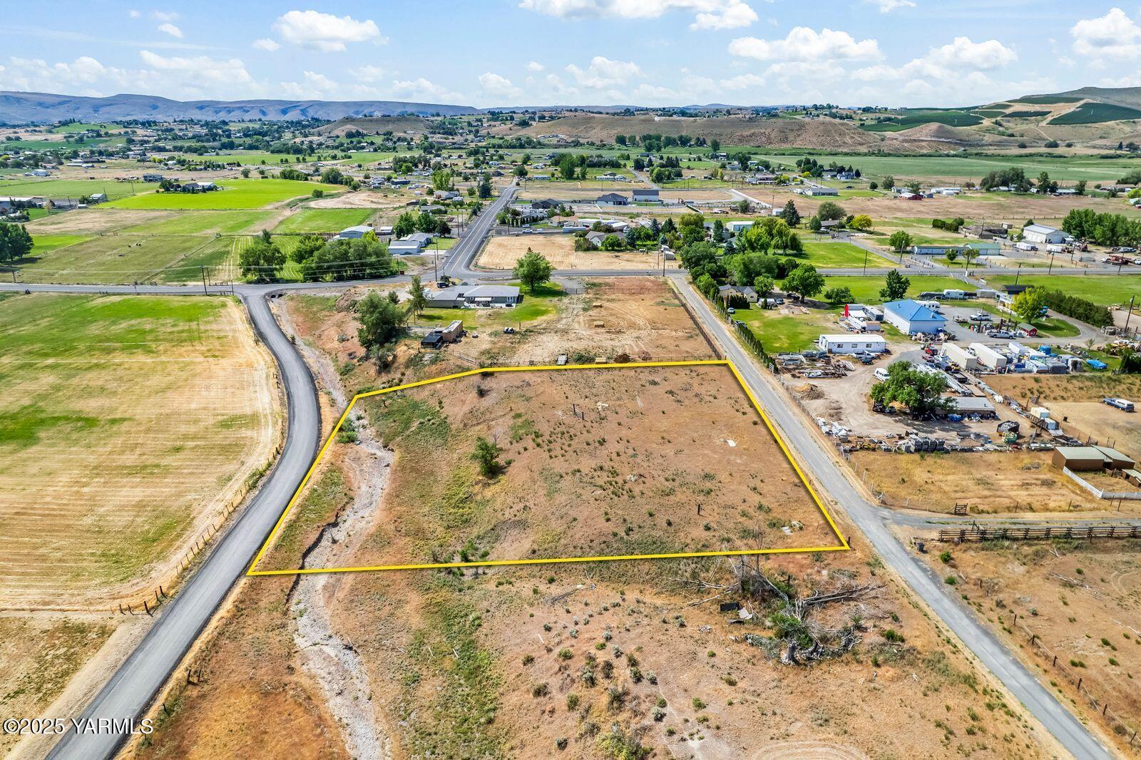 Selah, Washington 98942, United States, ,Land,Active,143583