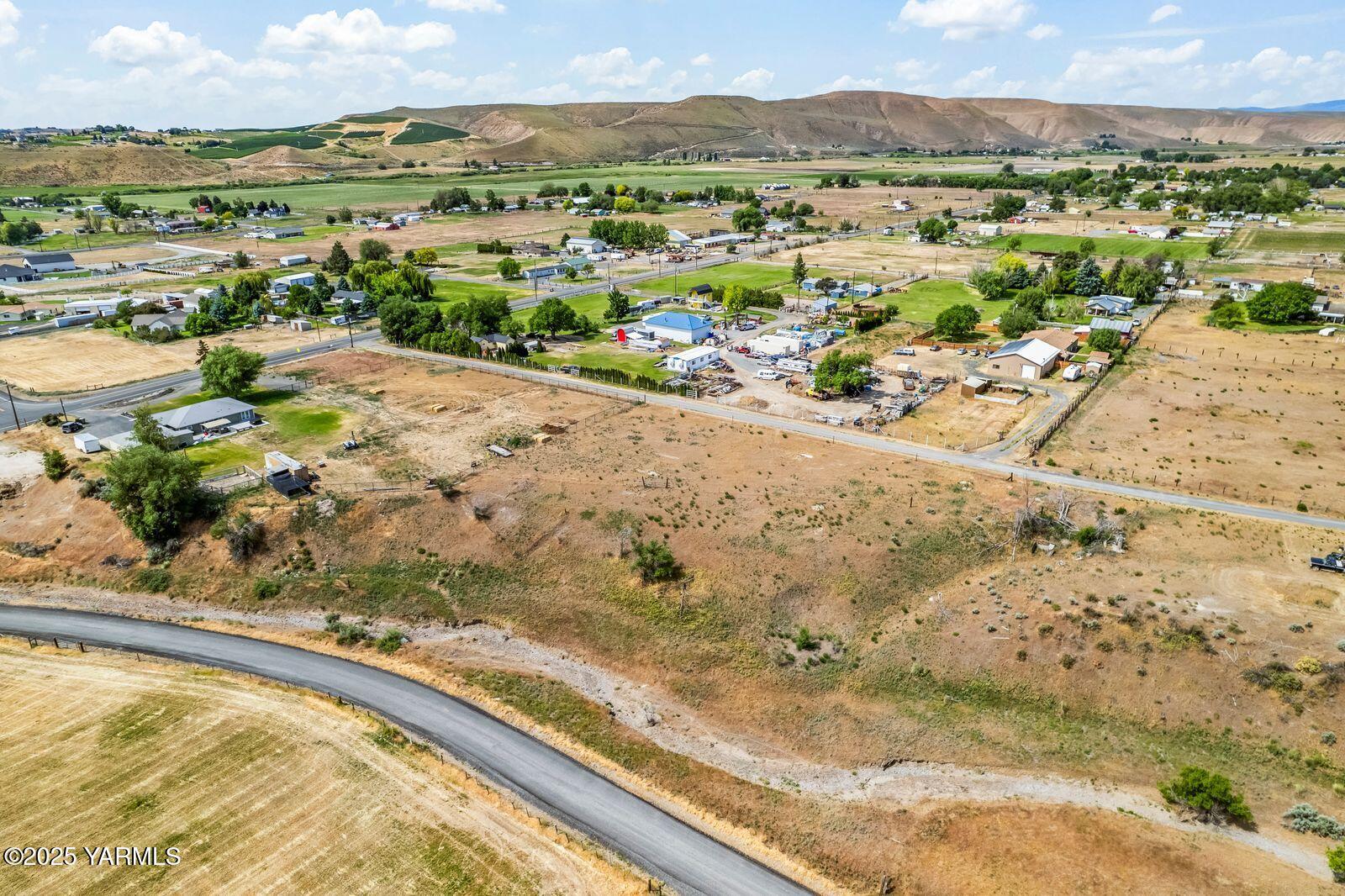 Selah, Washington 98942, United States, ,Land,Active,143583