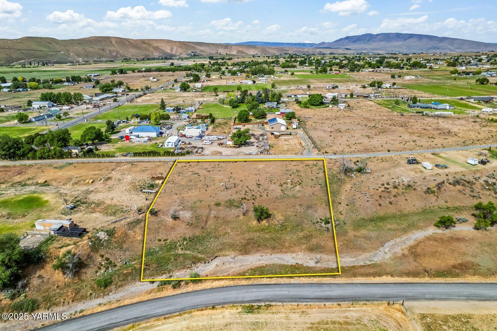 Selah, Washington 98942, United States, ,Land,Active,143583