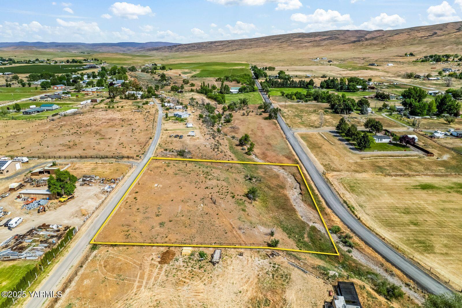 Selah, Washington 98942, United States, ,Land,Active,143583