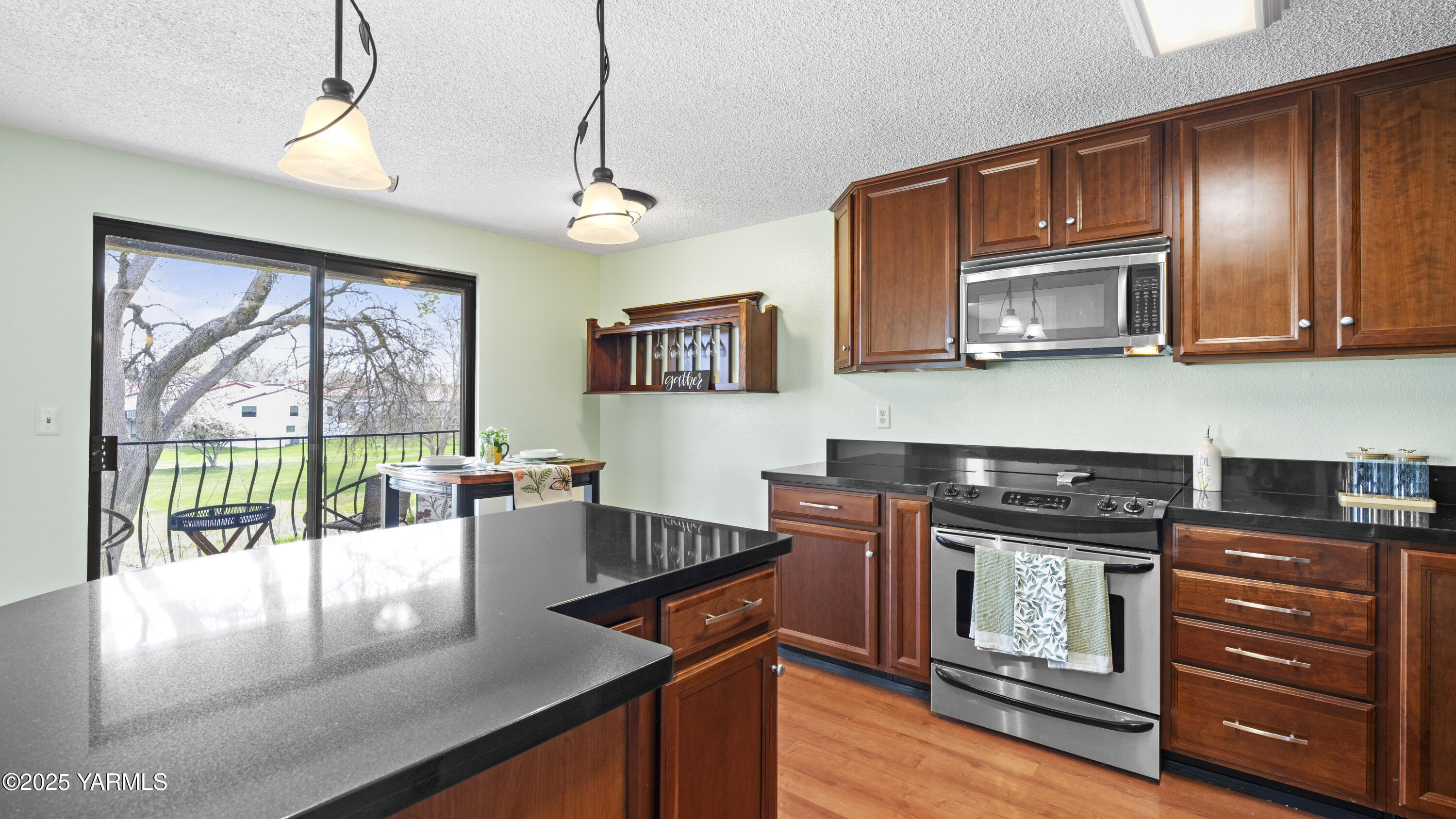 Richland, Washington 99352, United States, 2 Bedrooms Bedrooms, ,2 BathroomsBathrooms,Residential,Active,107275