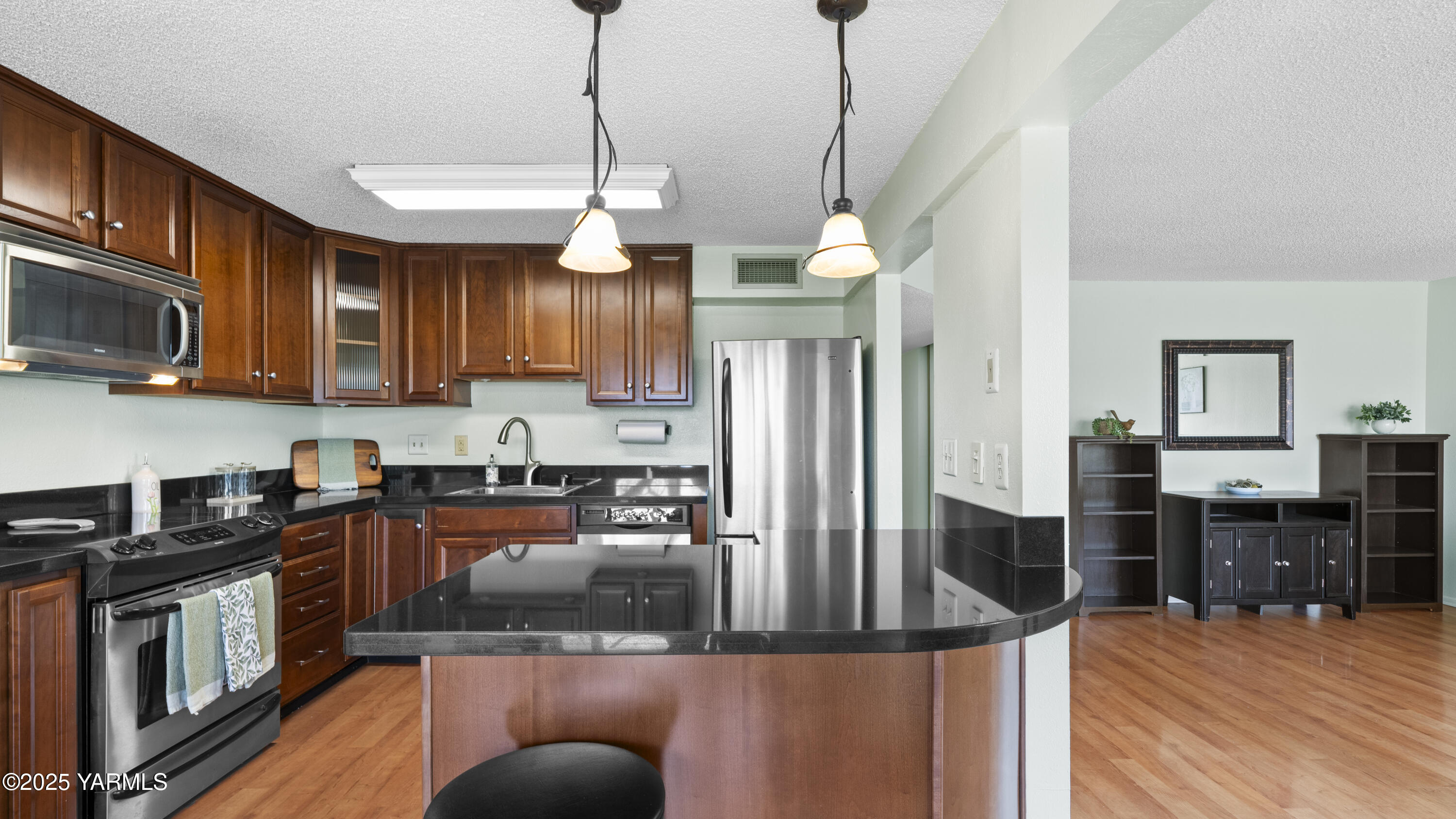 Richland, Washington 99352, United States, 2 Bedrooms Bedrooms, ,2 BathroomsBathrooms,Residential,Active,107275