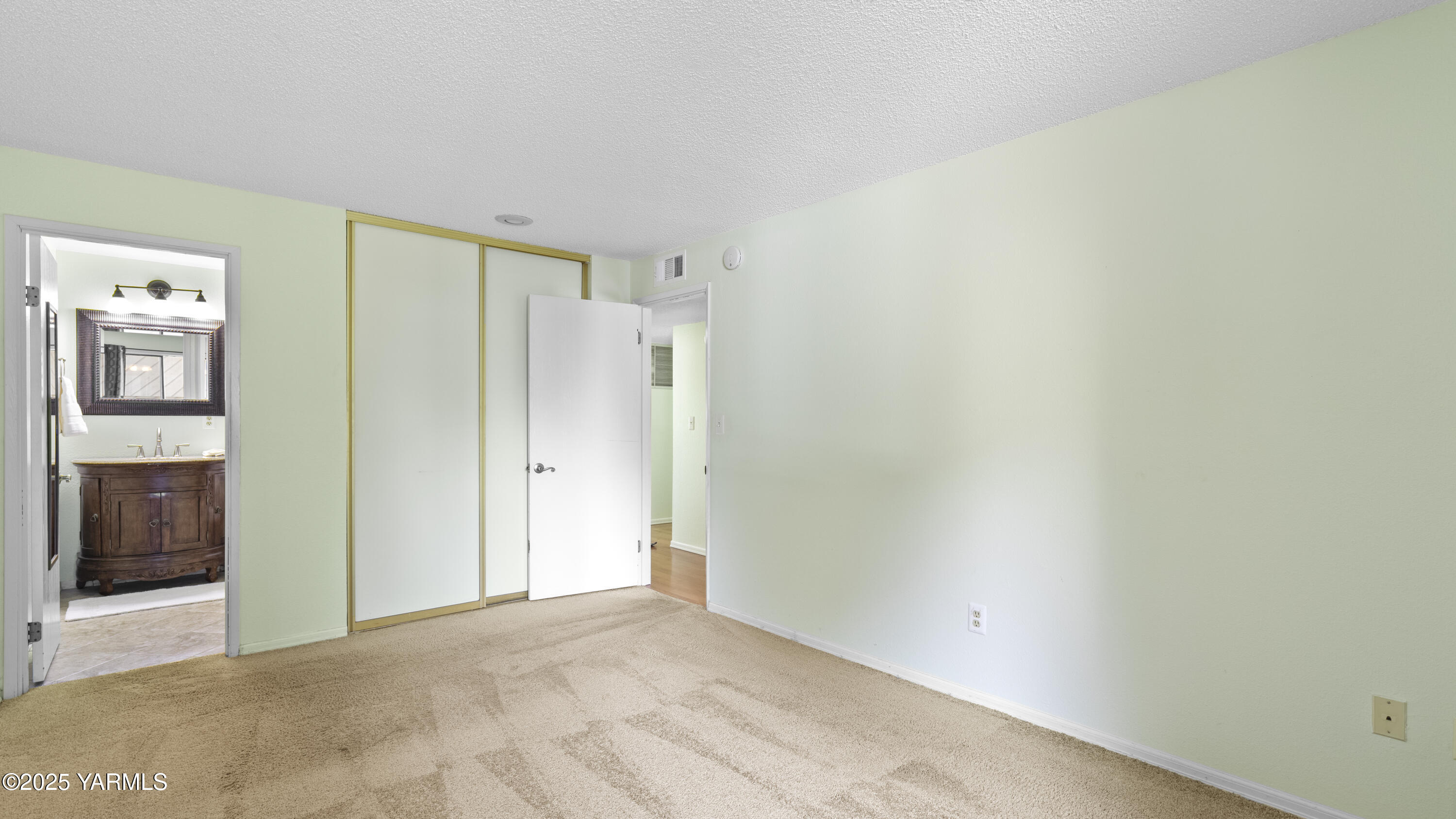 Richland, Washington 99352, United States, 2 Bedrooms Bedrooms, ,2 BathroomsBathrooms,Residential,Active,107275