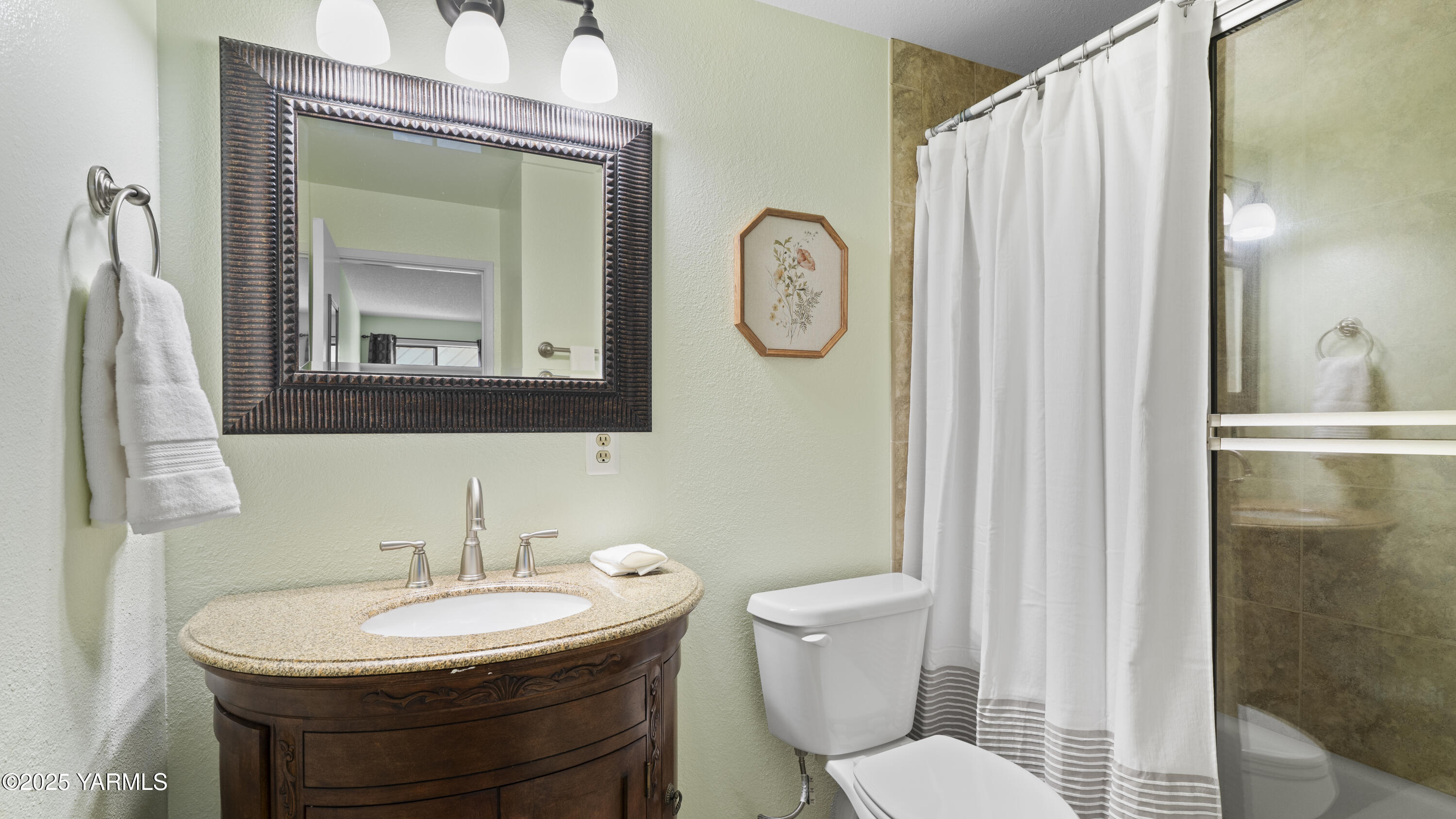 Richland, Washington 99352, United States, 2 Bedrooms Bedrooms, ,2 BathroomsBathrooms,Residential,Active,107275