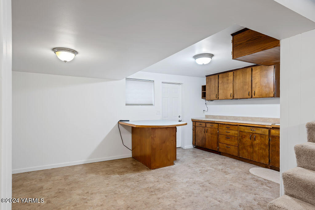 Yakima, Washington 98902, United States, 3 Bedrooms Bedrooms, ,2 BathroomsBathrooms,Residential,Active,27682